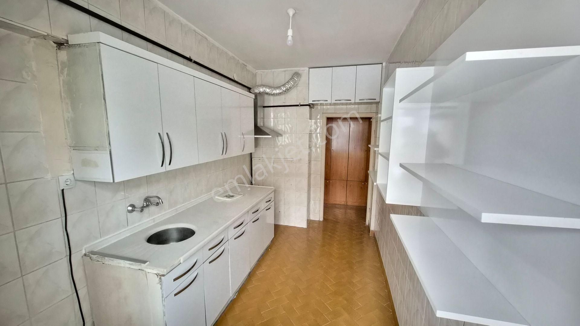 Kent Emlaktan Abidinpaşada3. Katta 3+1 Full Yapılı Balkonlu Kiralık Daire - Görsel 7