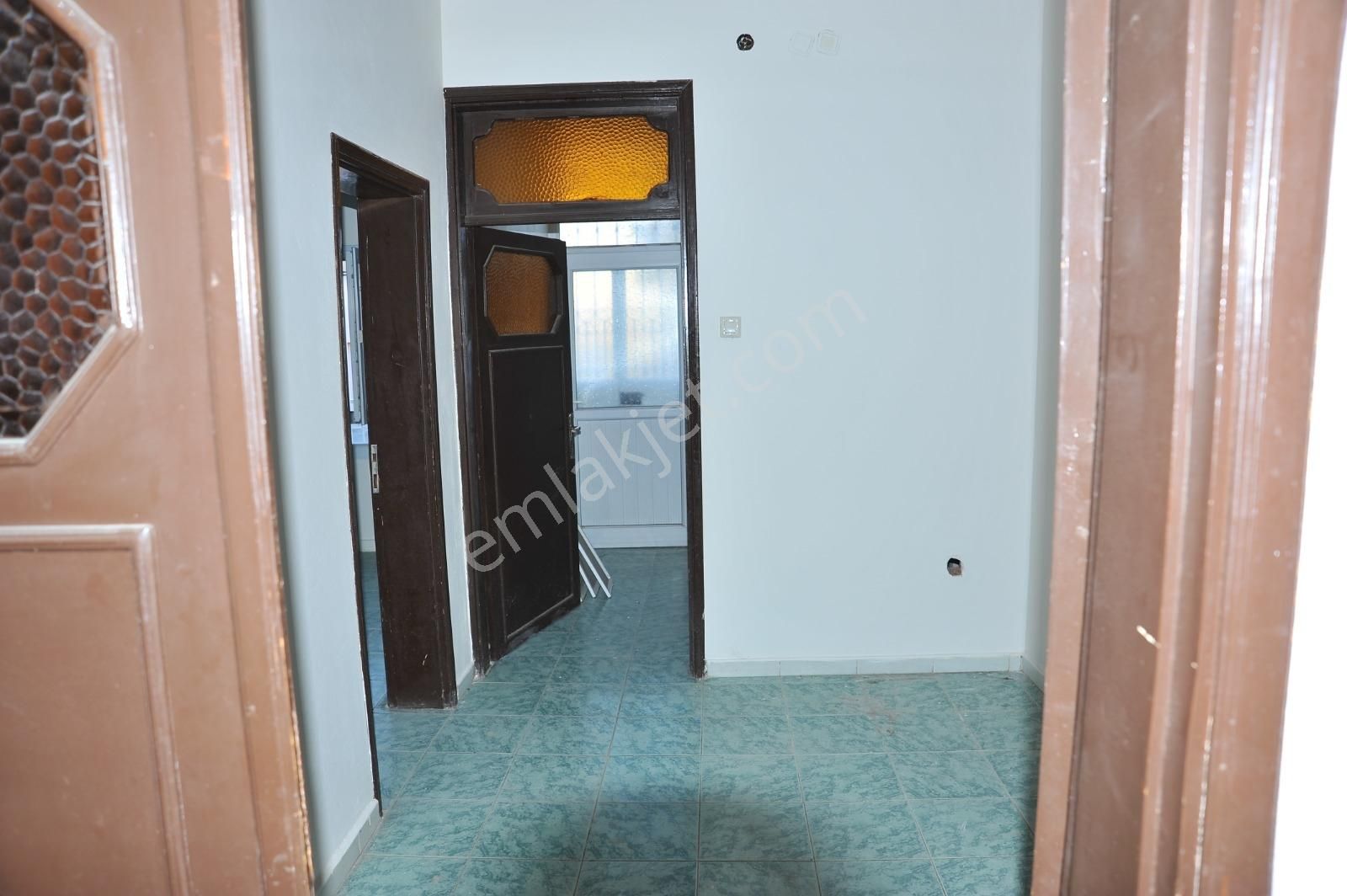 Süleyman Vahit Cad.üzeri Teraslı 4+1 Kiralık Daire - Görsel 3