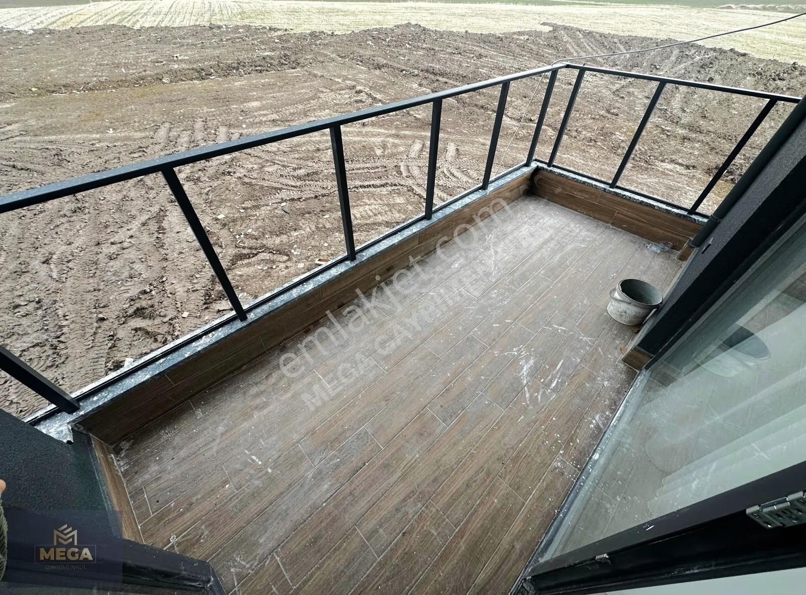 Mega'dan Site İçerisinde Esenboga Ve Yıldırım Beyazıt Üni.3 Dk - Görsel 21