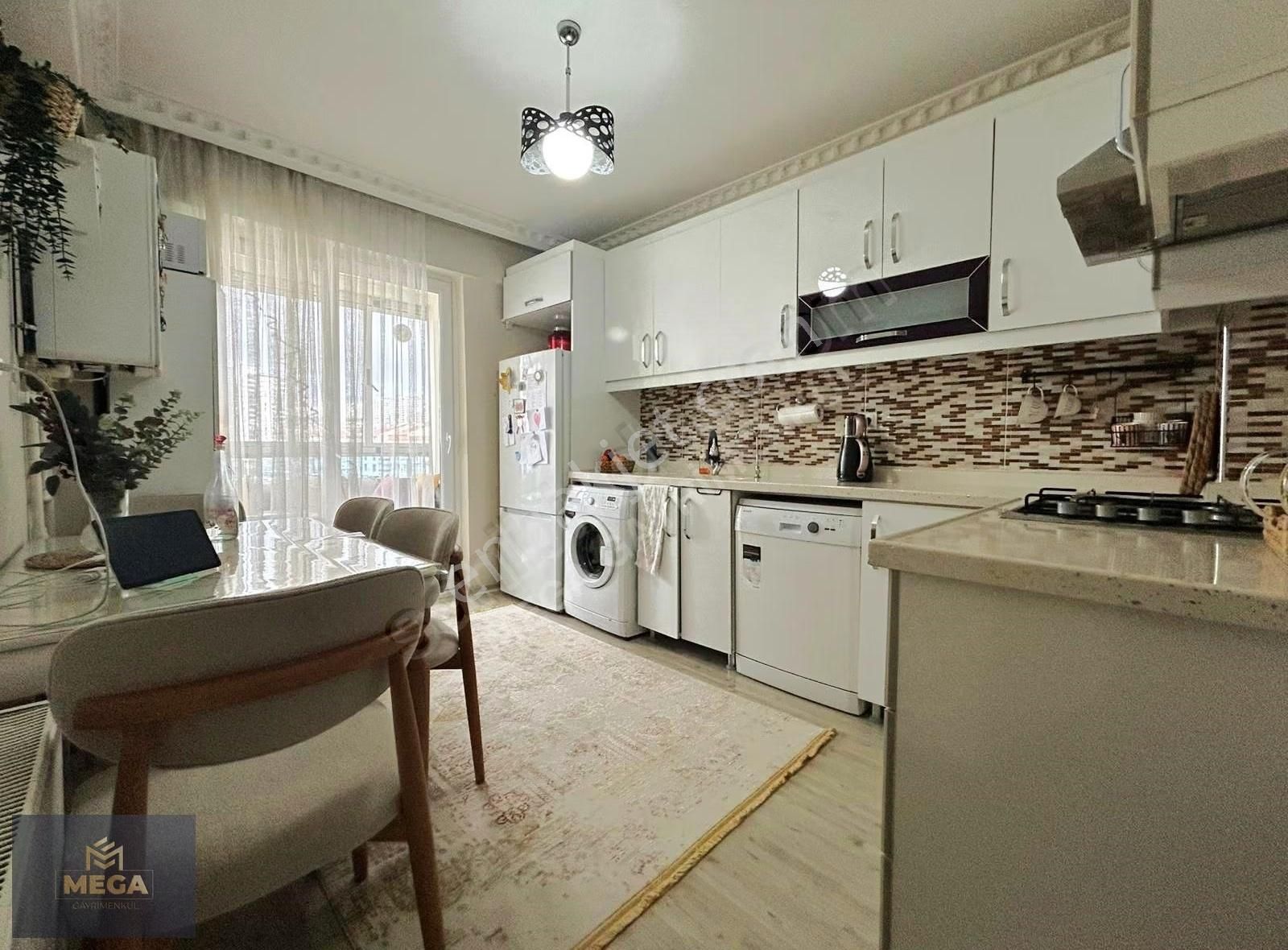 Mega'dan Ovacık'da Ovagros Yakını 2+1 Geniş M2+asansörlü Daire.