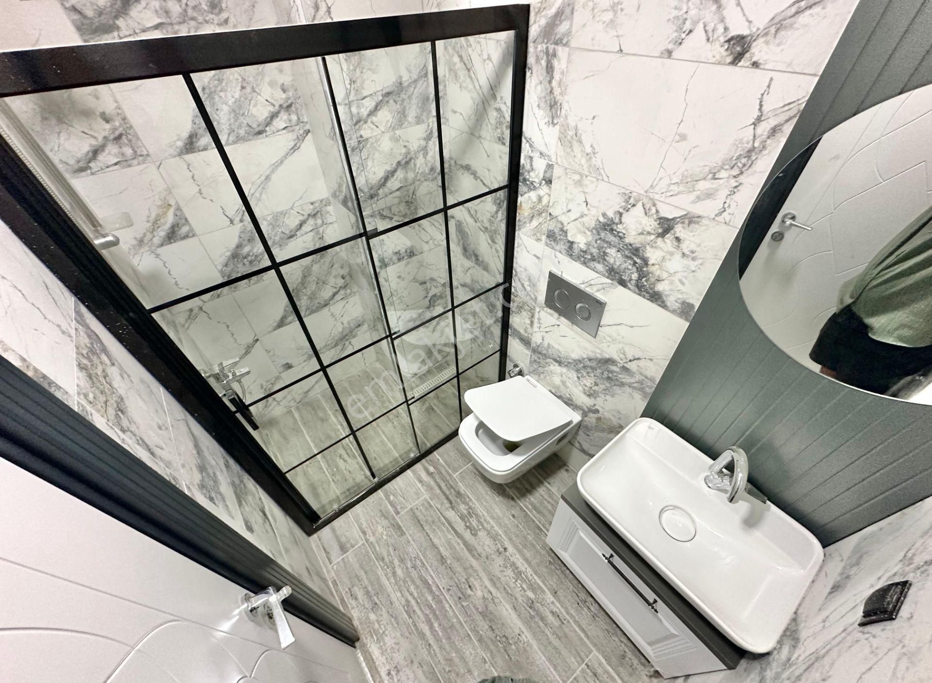 ⭐ay Emlak'tan⭐akçay'da Ön Cephe Arakat Kapalı Otoparklı Ebeveyn Banyolu Satılık 2+1 Lüks Daire - Görsel 23