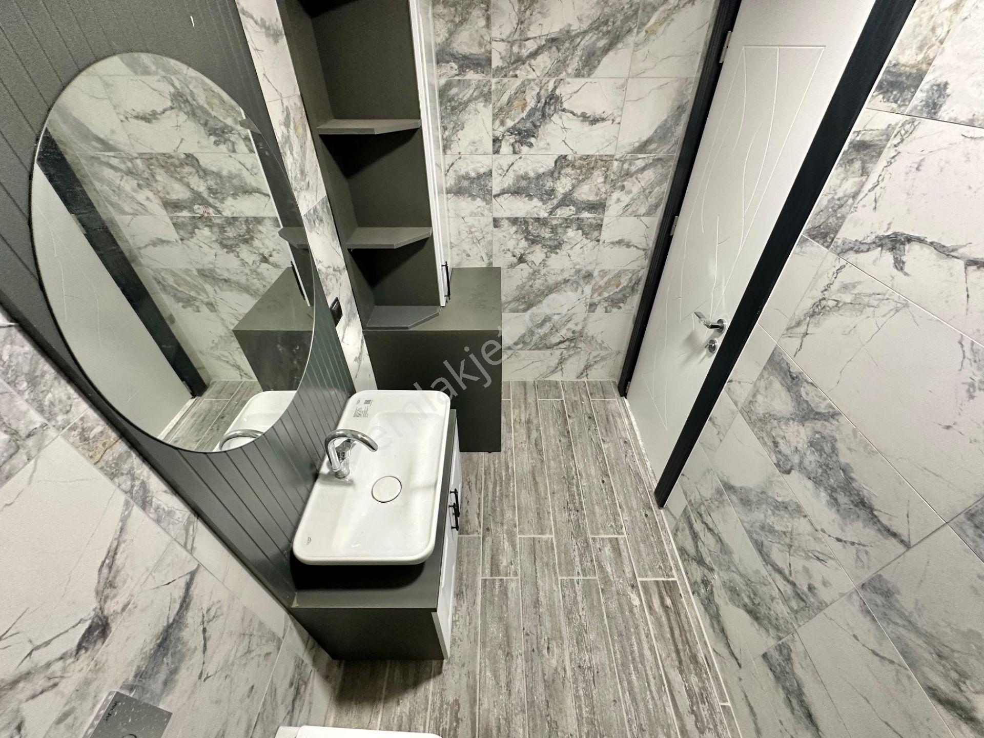 ⭐ay Emlak'tan⭐akçay'da Ön Cephe Arakat Kapalı Otoparklı Ebeveyn Banyolu Satılık 2+1 Lüks Daire - Görsel 31