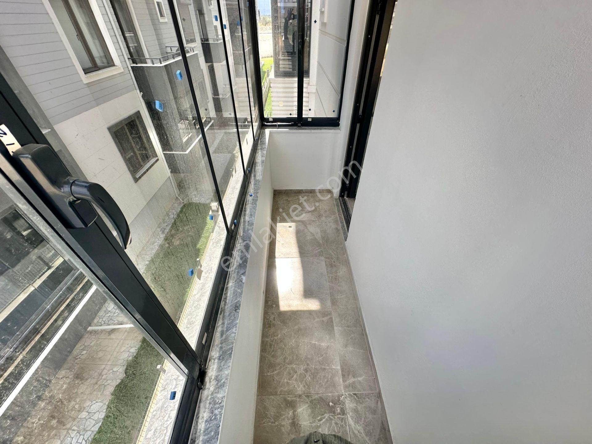 ⭐ay Emlak'tan⭐akçay'da Ön Cephe Arakat Kapalı Otoparklı Ebeveyn Banyolu Satılık 2+1 Lüks Daire - Görsel 22