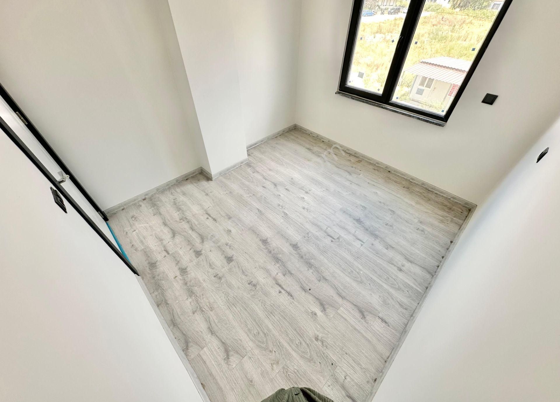 ⭐ay Emlak'tan⭐akçay'da Ön Cephe Arakat Kapalı Otoparklı Ebeveyn Banyolu Satılık 2+1 Lüks Daire - Görsel 14