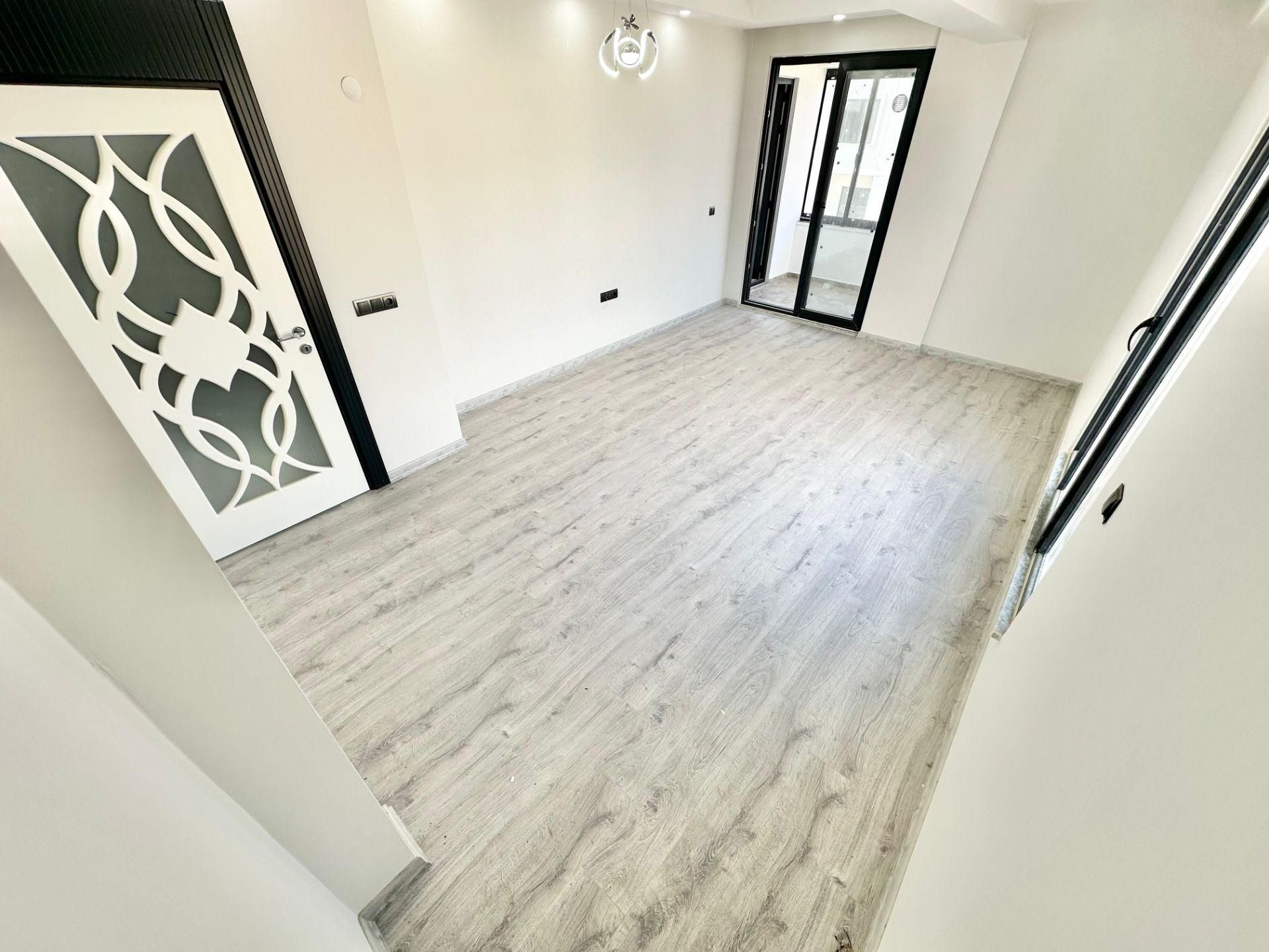 ⭐ay Emlak'tan⭐akçay'da Ön Cephe Arakat Kapalı Otoparklı Ebeveyn Banyolu Satılık 2+1 Lüks Daire - Görsel 12