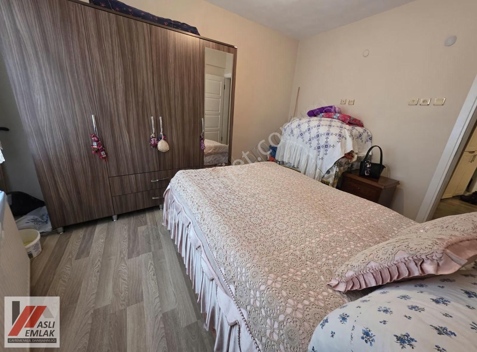 Aslı Emlaktan %37 Hisseli Toprak Tapulu Ara Kat Daire - Görsel 13