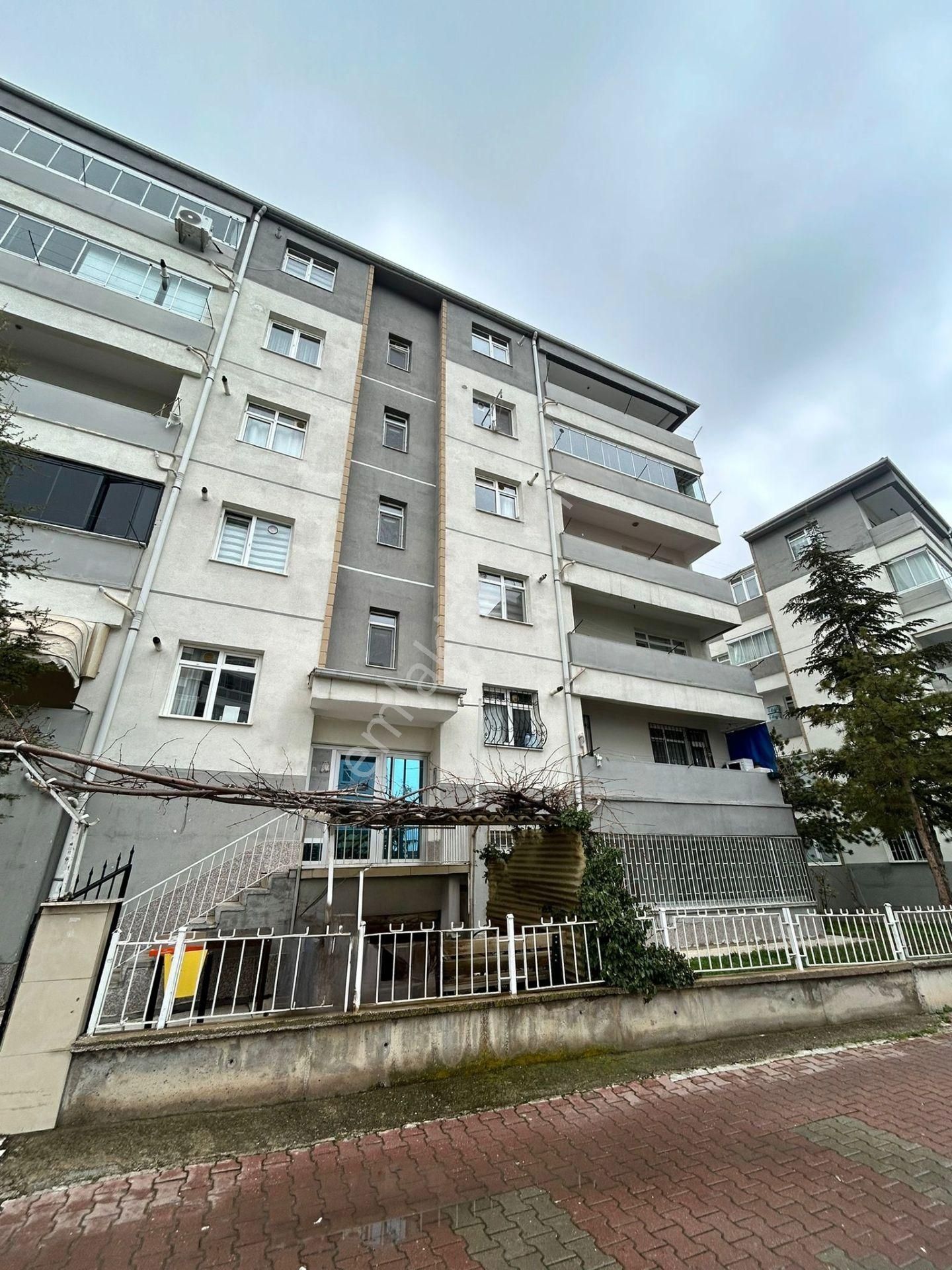 Polat Live Emlak’tan | Batıkent Kentkoop’ta 110 M² Net 3+1 Kiralık Daire