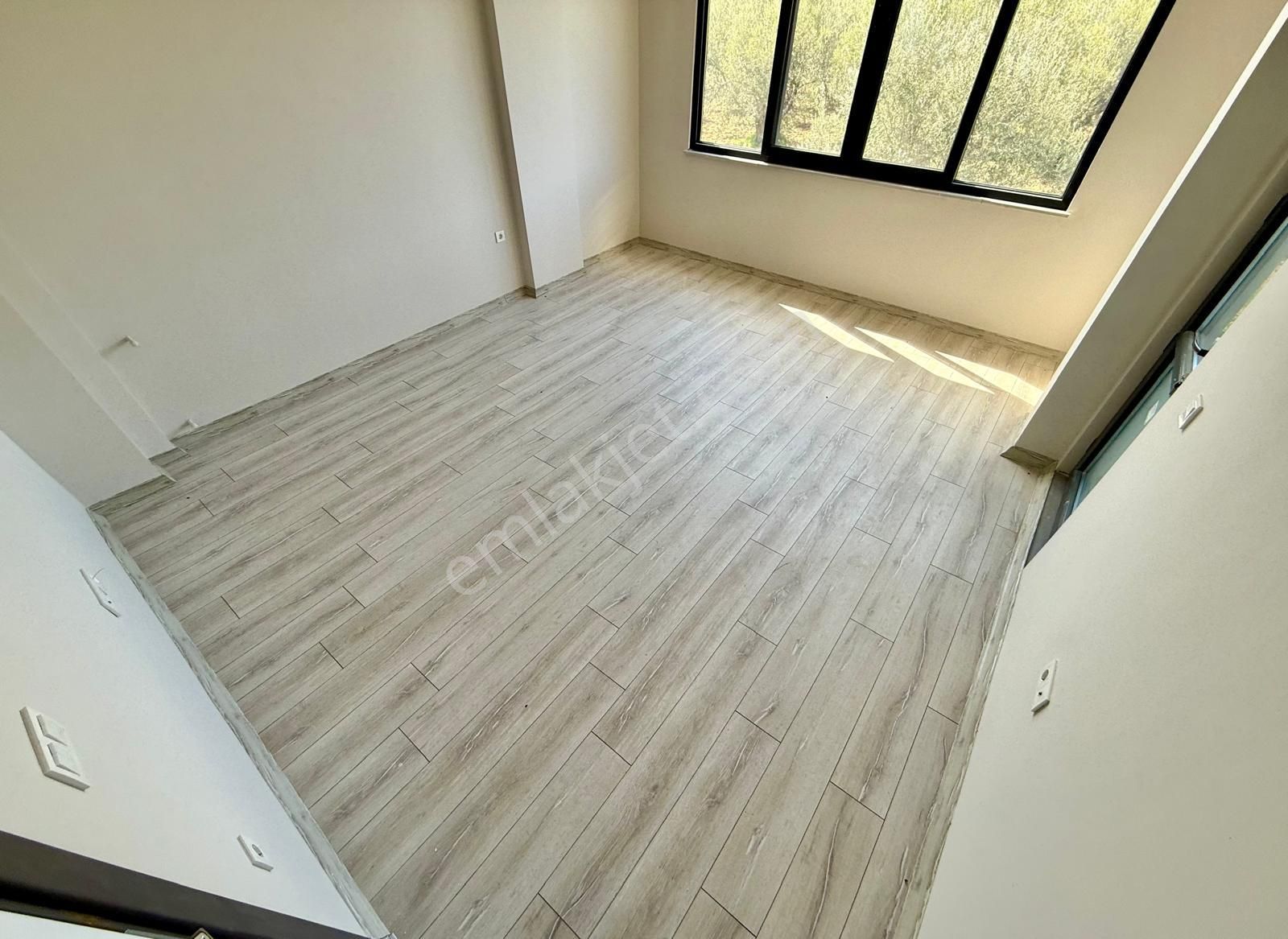 ꧁akçay Ay Emlak'tan꧂küçükkuyu'da Kazdağlarının Eteklerinde Muhteşem Manzaralı Satılık 2+1 Lüx Daire - Görsel 18