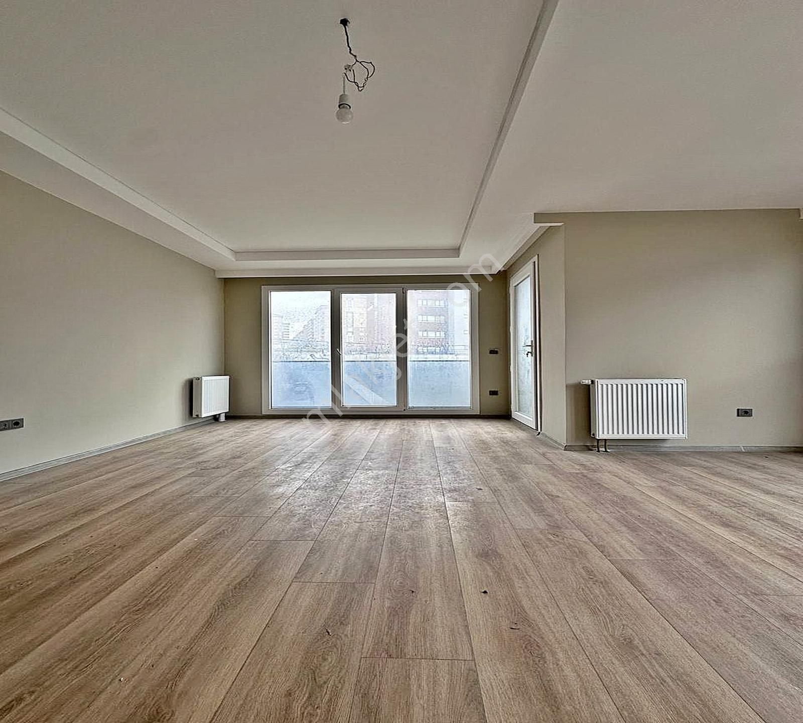 Beylikdüzü West Marina'ya Komşu Site İçerisi'nde Geniş 3+1 Daire - Görsel 29