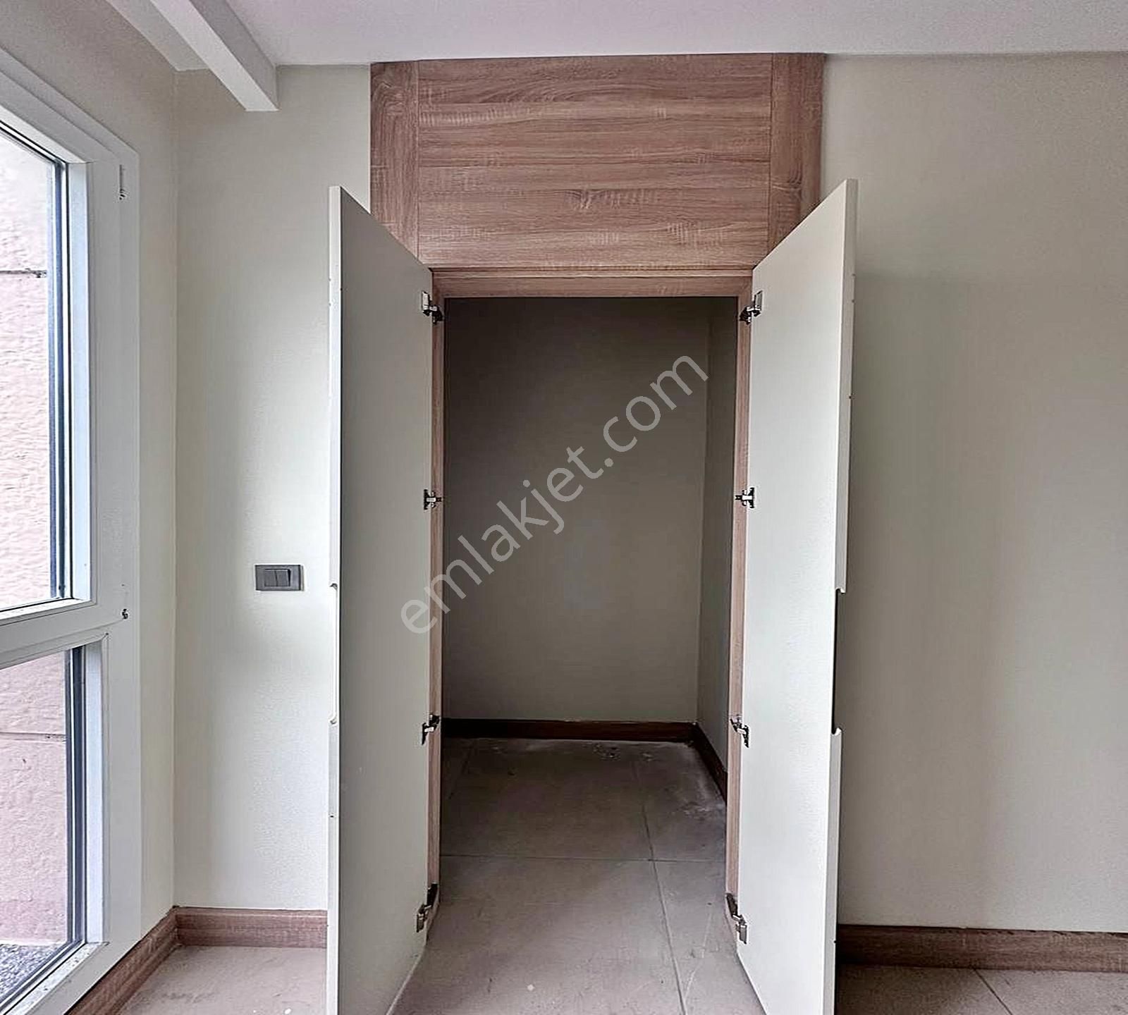 Beylikdüzü West Marina'ya Komşu Site İçerisi'nde Geniş 3+1 Daire - Görsel 27