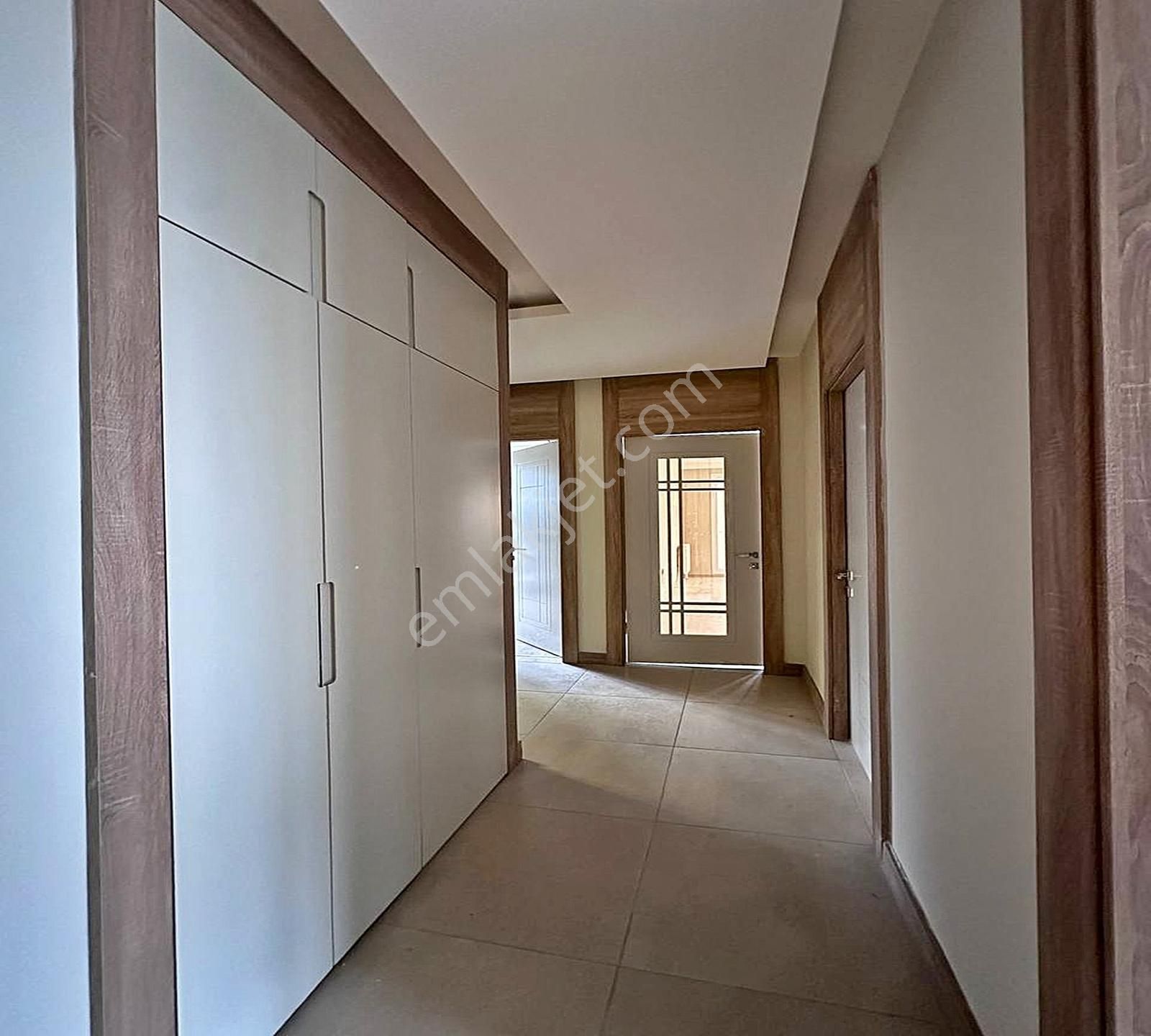 Beylikdüzü West Marina'ya Komşu Site İçerisi'nde Geniş 3+1 Daire - Görsel 26