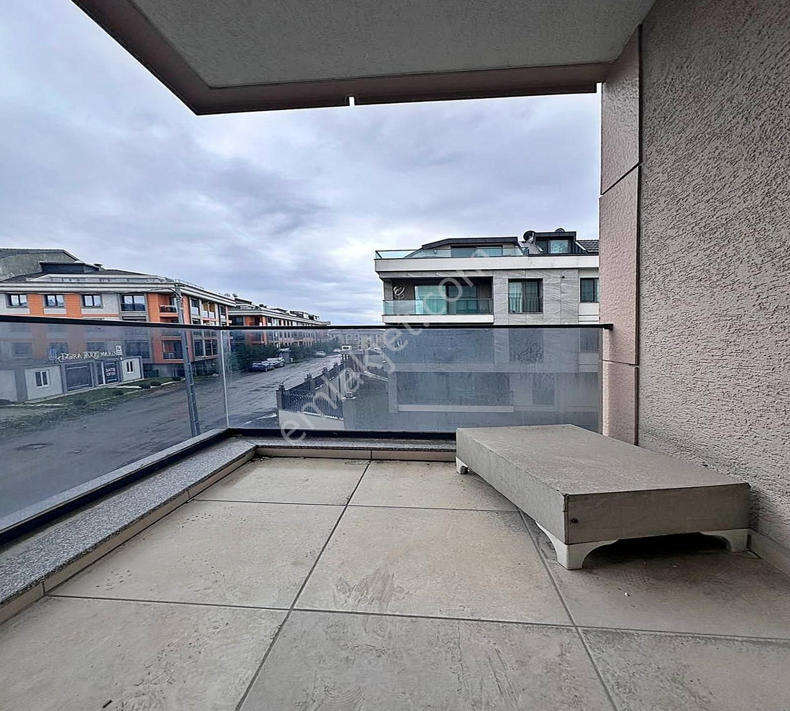 Beylikdüzü West Marina'ya Komşu Site İçerisi'nde Geniş 3+1 Daire - Görsel 21