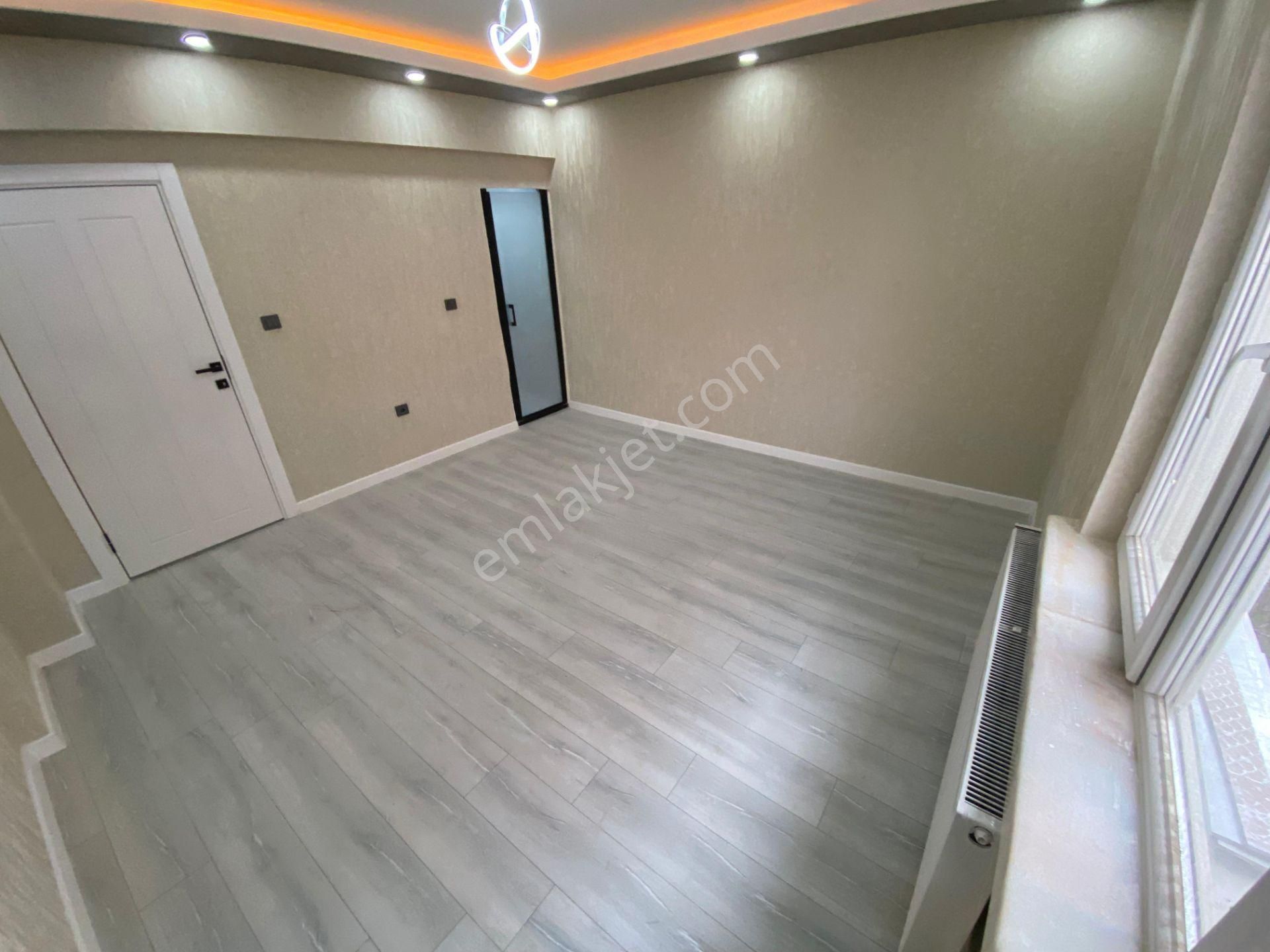 Tepebaşı Mahallesinde Bağımsız Full Yapılı E.banyolu Satılık Daire - Görsel 17