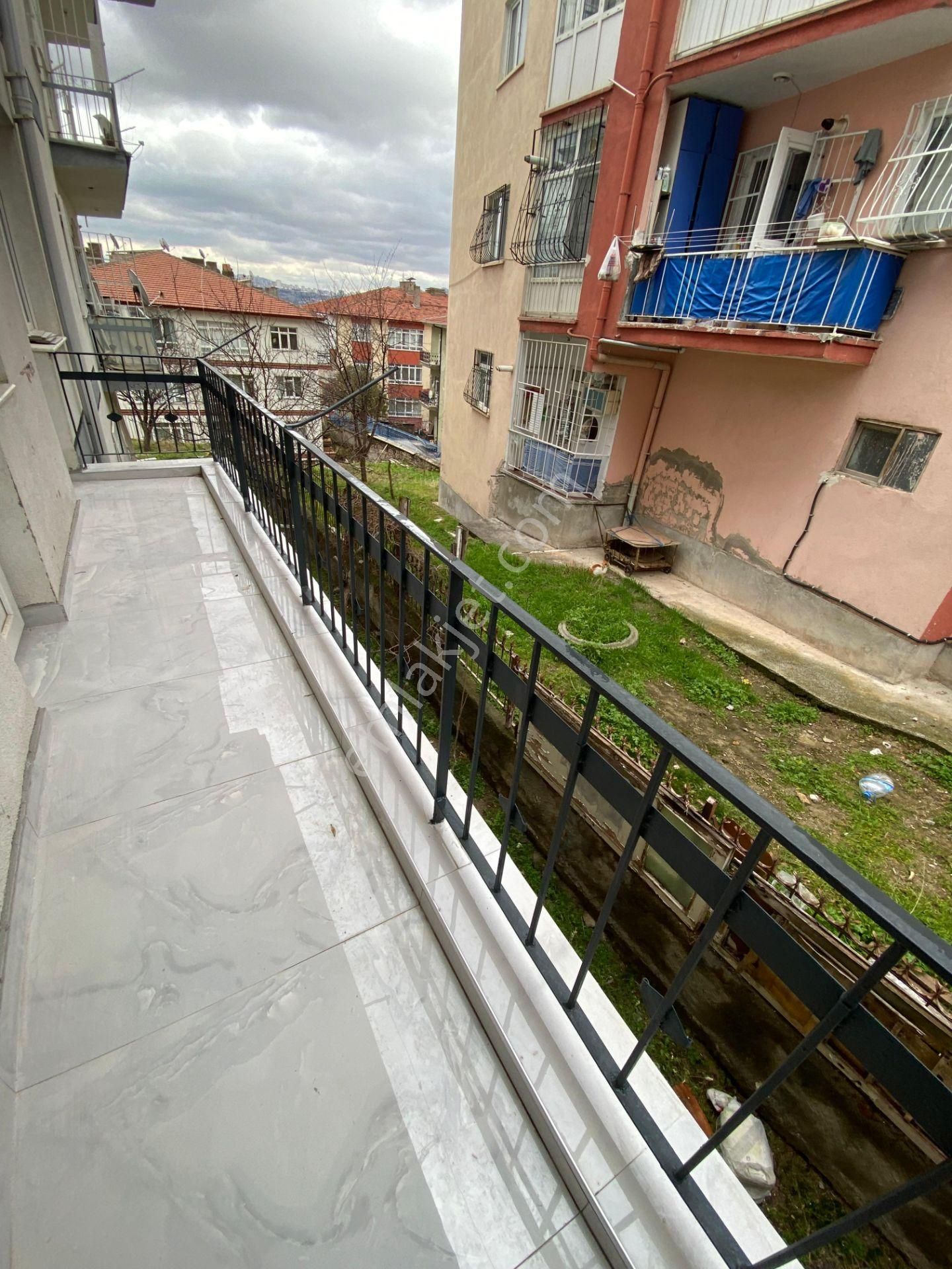 Tepebaşı Mahallesinde Bağımsız Full Yapılı E.banyolu Satılık Daire - Görsel 14