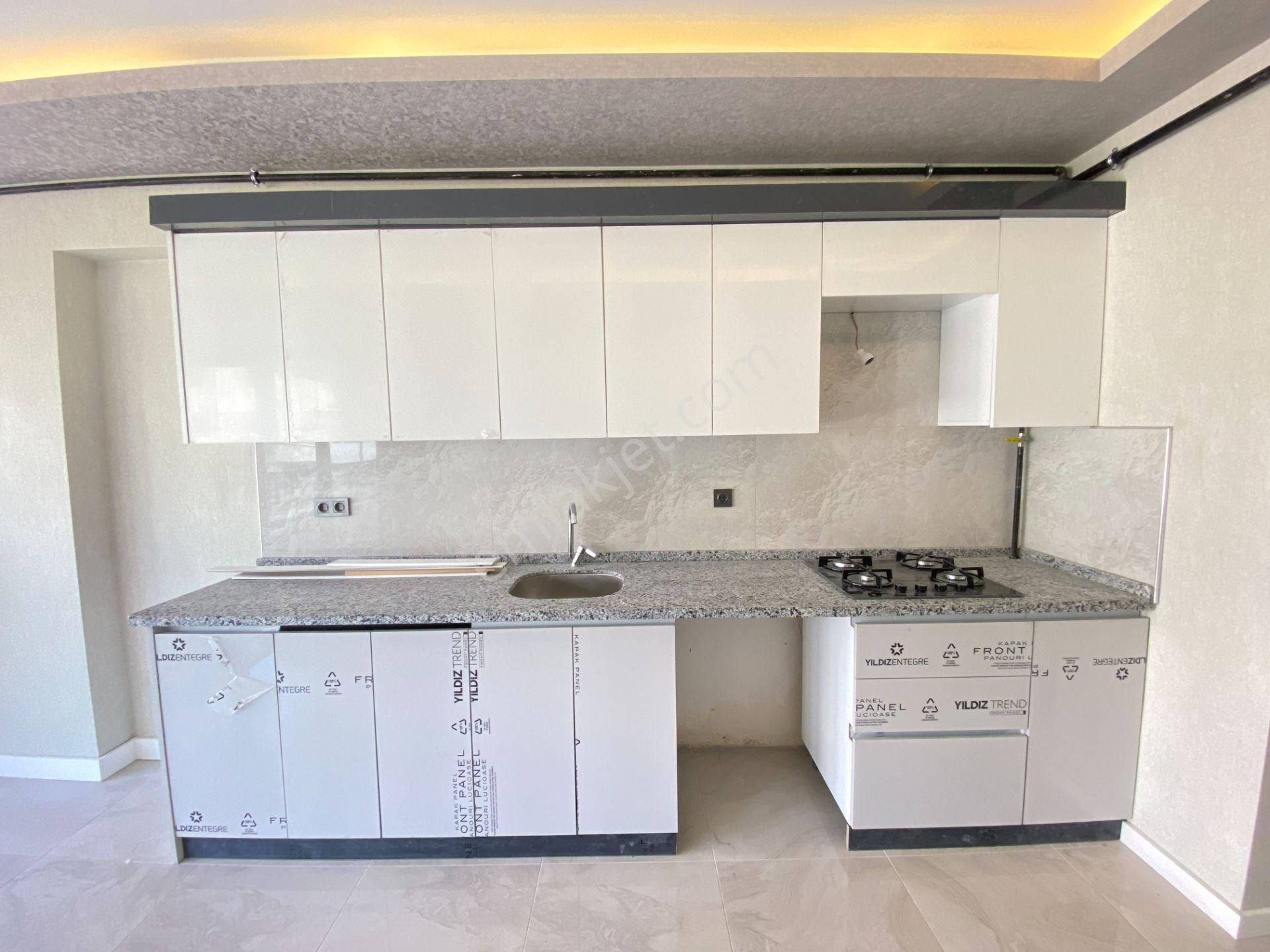 Gökçe Emlak'tan Sarayda Tam Merkezde Sıfır Ultralüx Daire - Görsel 8