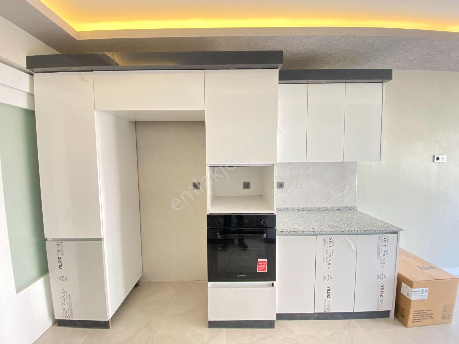 Gökçe Emlak'tan Sarayda Tam Merkezde Sıfır Ultralüx Daire - Görsel 9