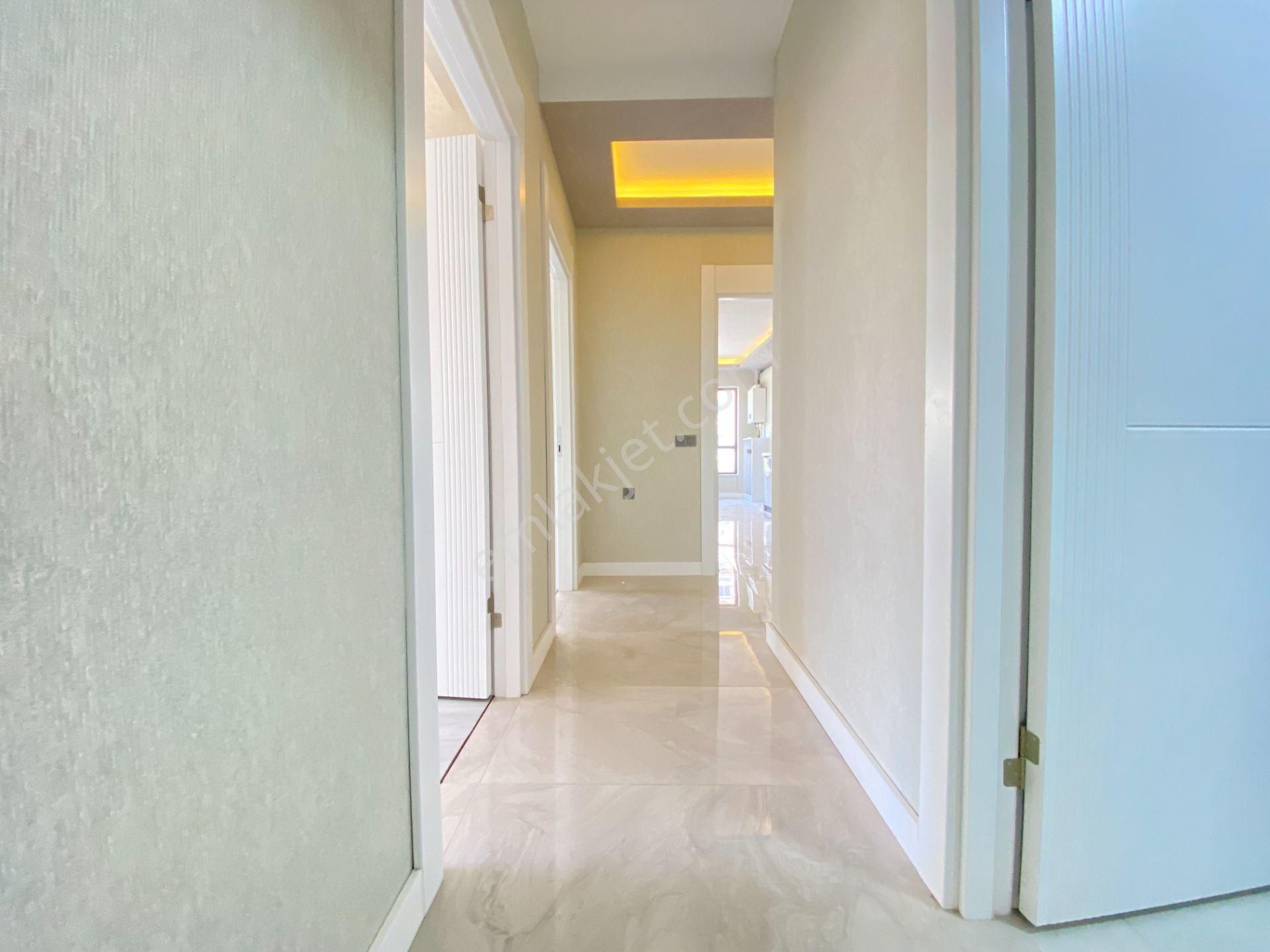 Gökçe Emlak'tan Sarayda Tam Merkezde Sıfır Ultralüx Daire - Görsel 28