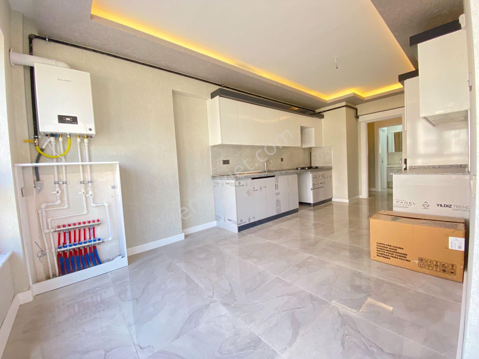 Gökçe Emlak'tan Sarayda Tam Merkezde Sıfır Ultralüx Daire - Görsel 12