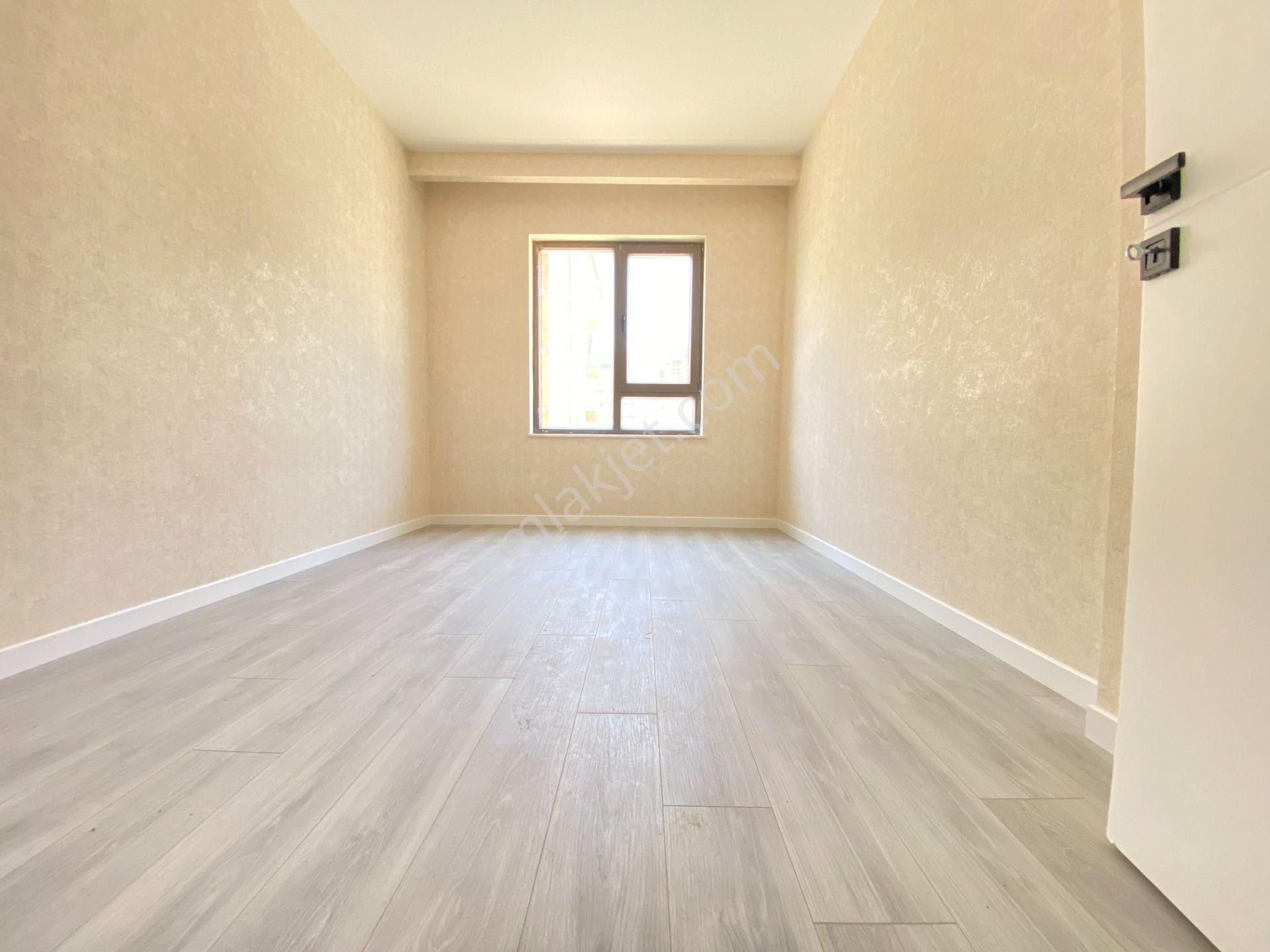 Gökçe Emlak'tan Sarayda Tam Merkezde Sıfır Ultralüx Daire - Görsel 16