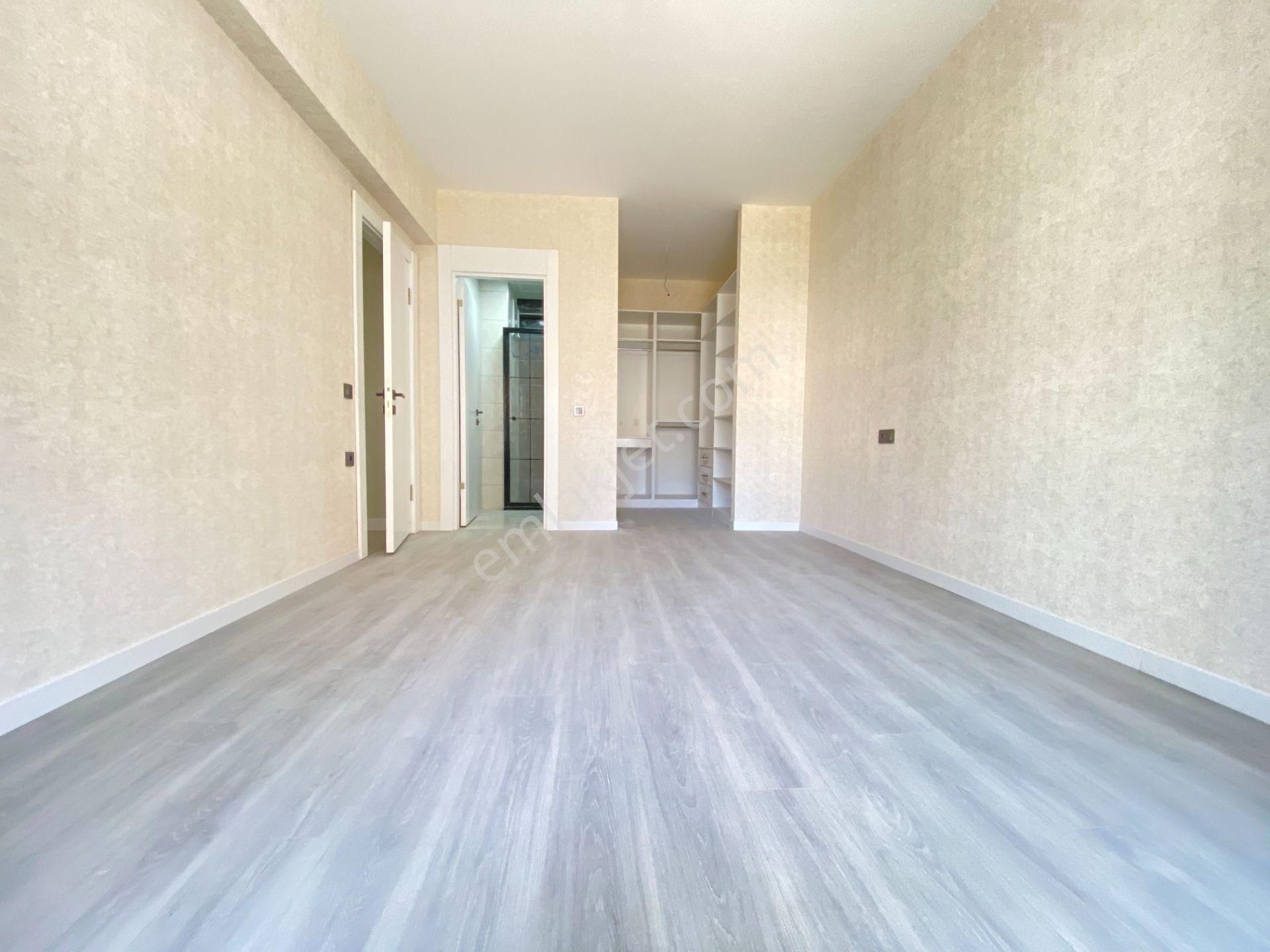 Gökçe Emlak'tan Sarayda Tam Merkezde Sıfır Ultralüx Daire - Görsel 19