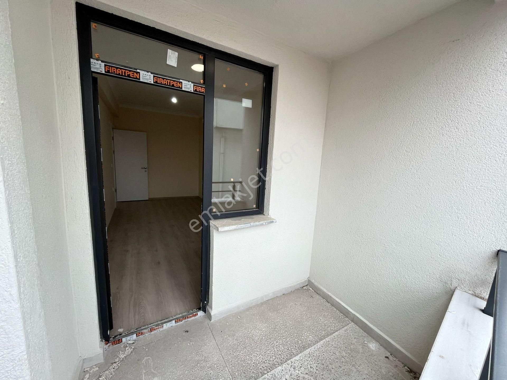 Yusuf Emlaktan Satılık Daire Kartaltepede 2 Katta - Görsel 16