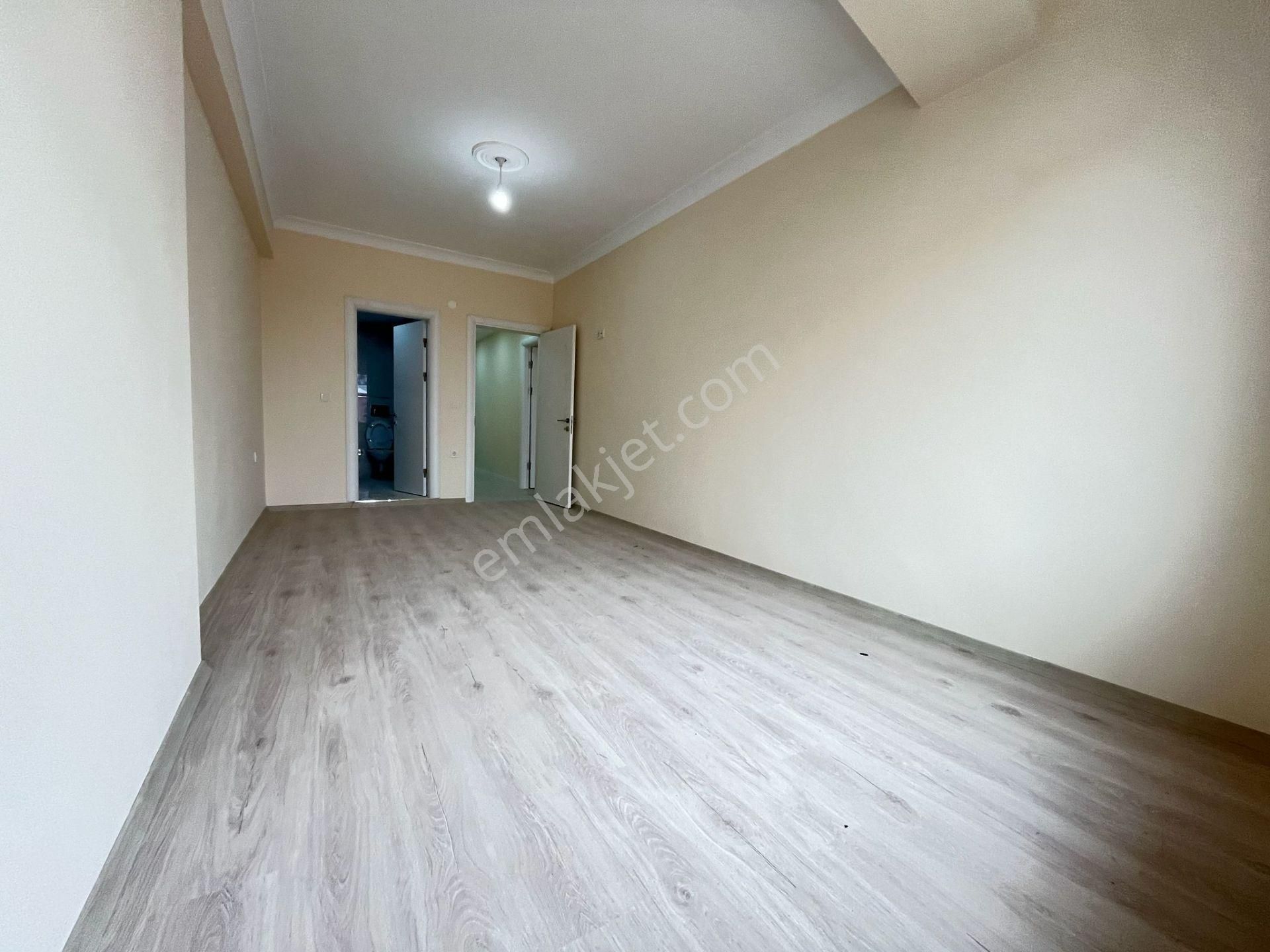 Yusuf Emlaktan Satılık Daire Kartaltepede 2 Katta - Görsel 13