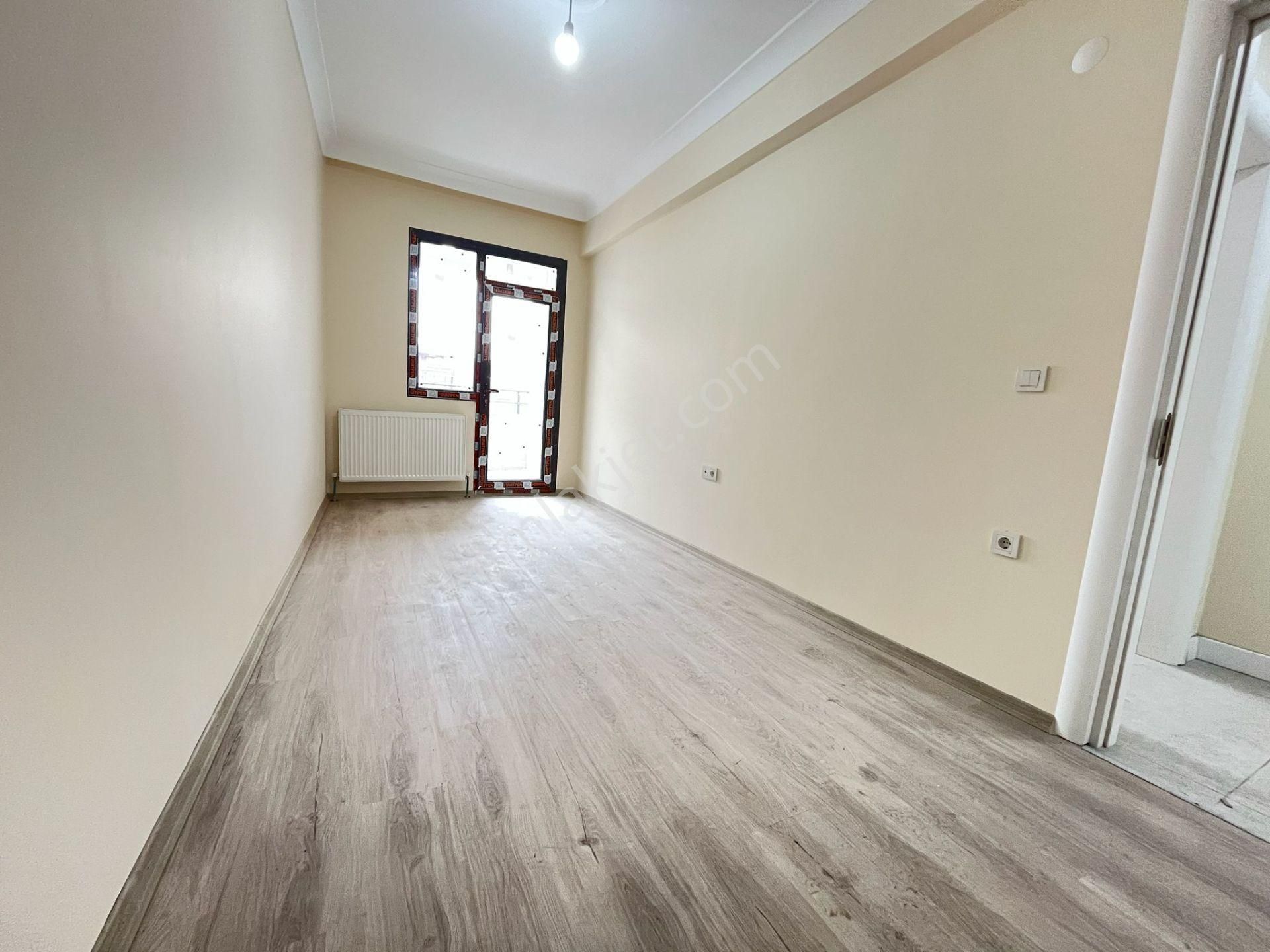 Yusuf Emlaktan Satılık Daire Kartaltepede 2 Katta - Görsel 6