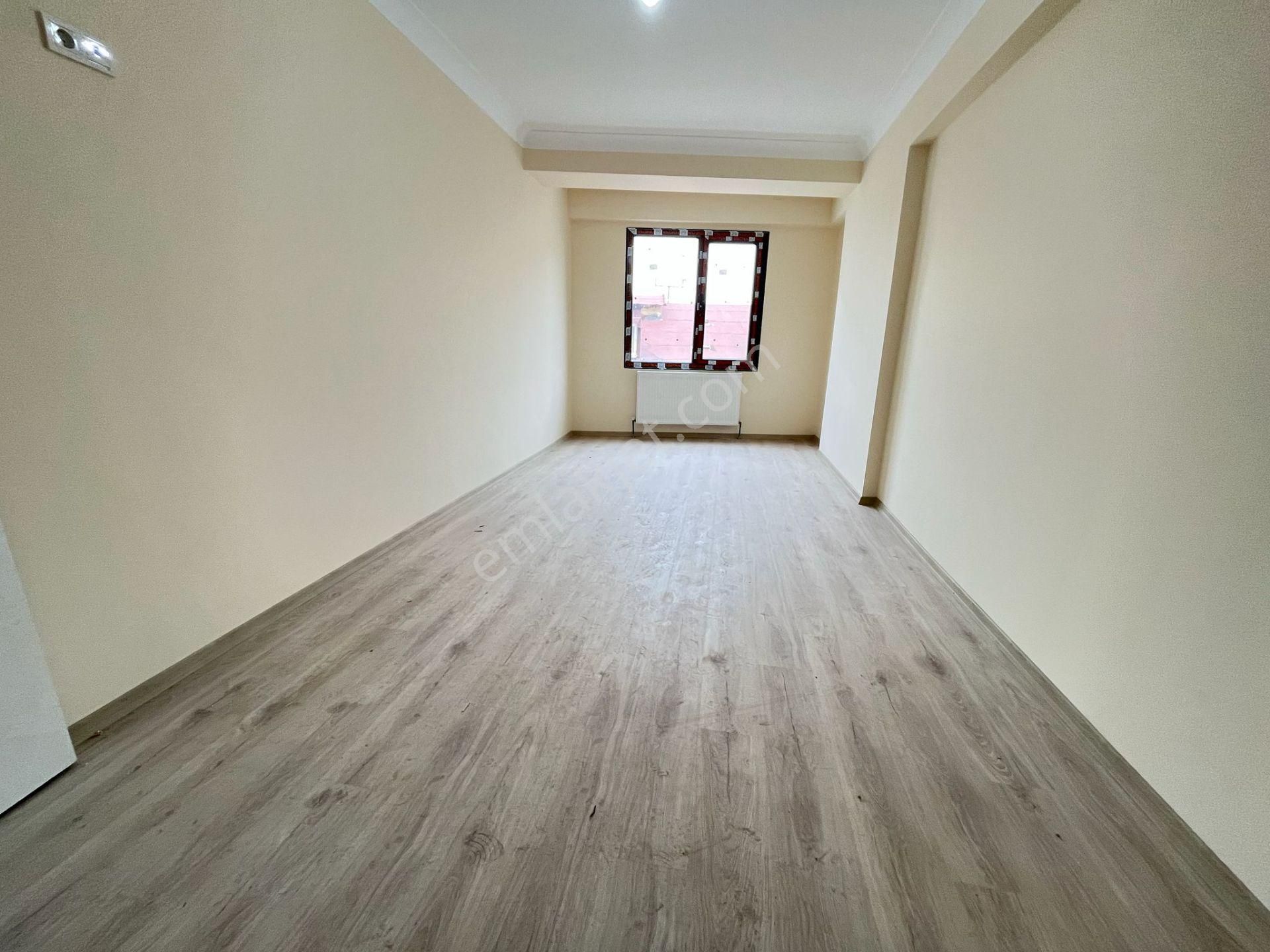 Yusuf Emlaktan Satılık Daire Kartaltepede 2 Katta - Görsel 4