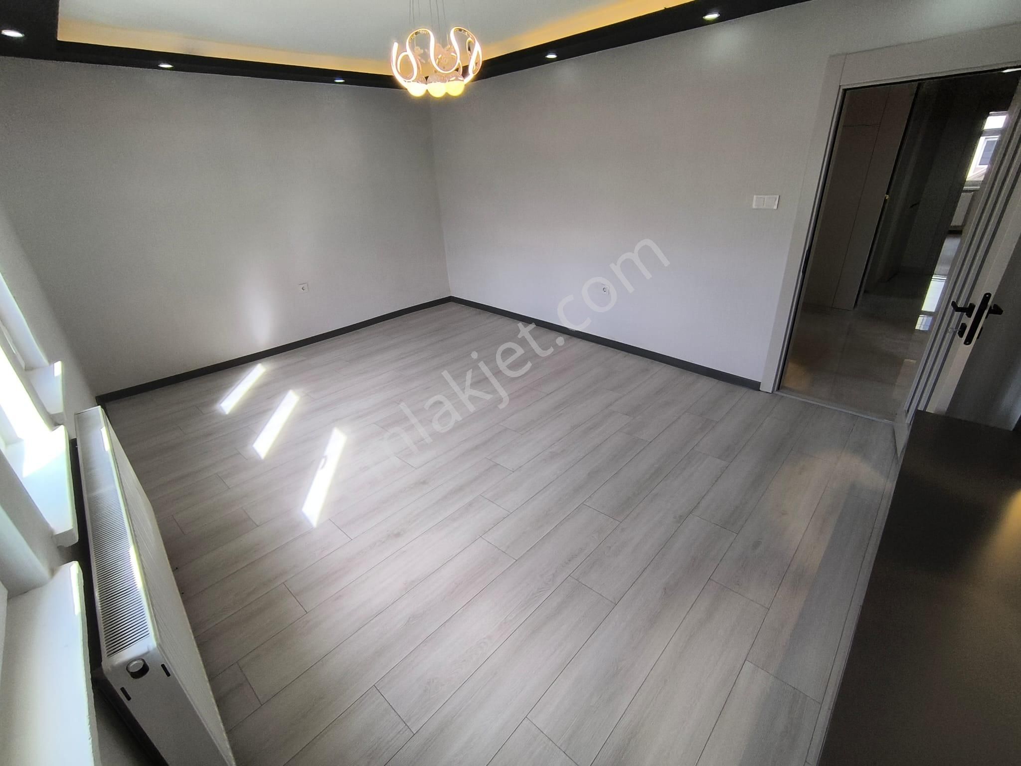 Sincan Ahievran Mah Öncephe 1.arakat Salonbagımsız Satılık Daire - Görsel 9