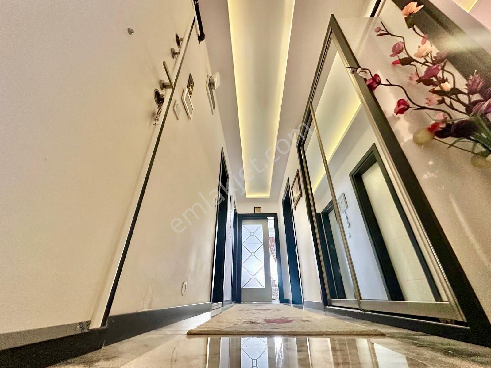 ꧁akçay Ay Emlaktan꧂doktorlar Sitesine Yakın Ayrı Mutfak Kombili Ultra Lüx Satılık 2+1 Daire - Görsel 7