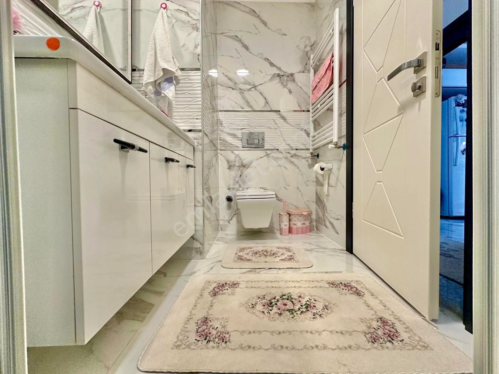 ꧁akçay Ay Emlaktan꧂doktorlar Sitesine Yakın Ayrı Mutfak Kombili Ultra Lüx Satılık 2+1 Daire - Görsel 25