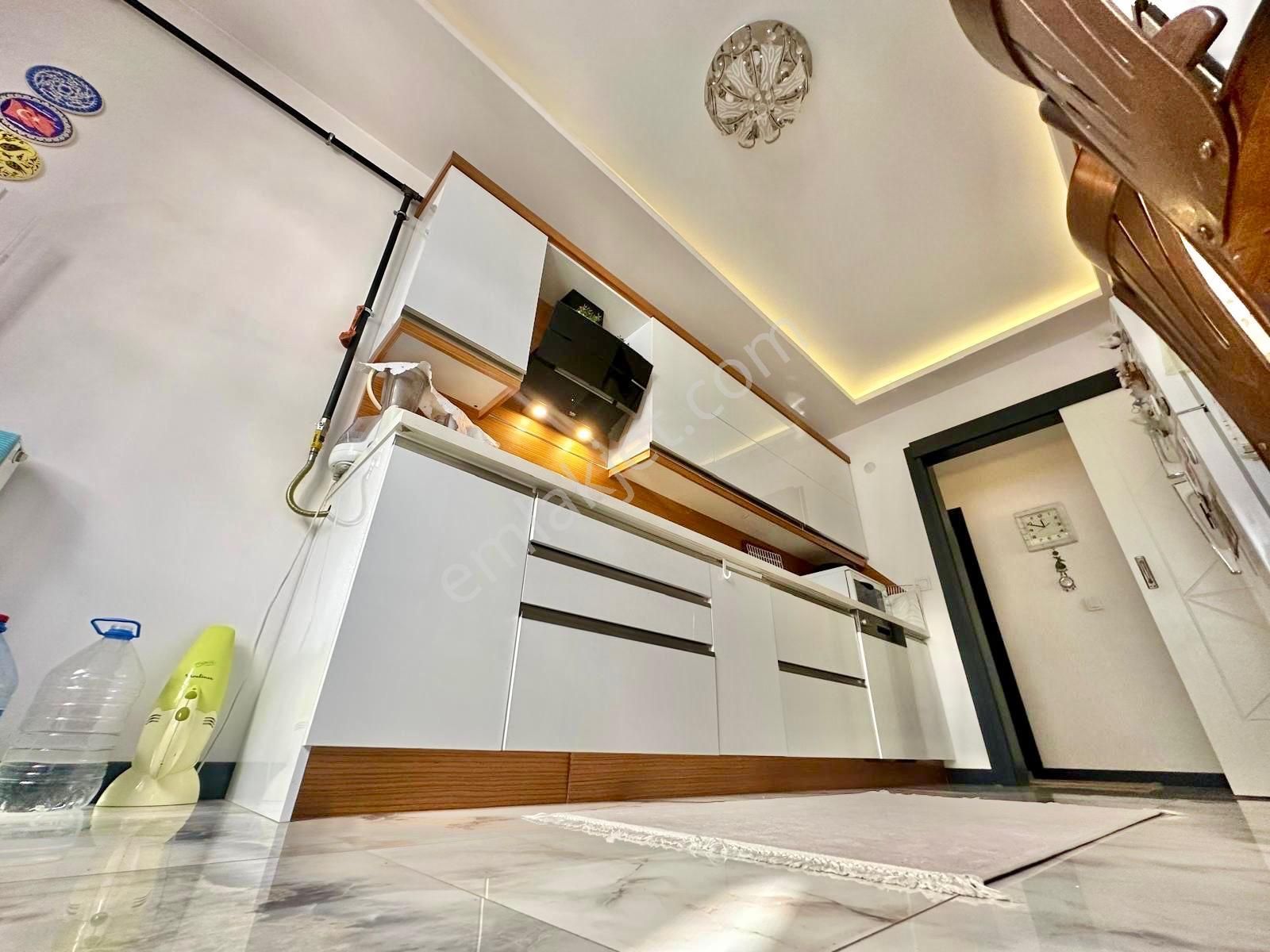 ꧁akçay Ay Emlaktan꧂doktorlar Sitesine Yakın Ayrı Mutfak Kombili Ultra Lüx Satılık 2+1 Daire - Görsel 4