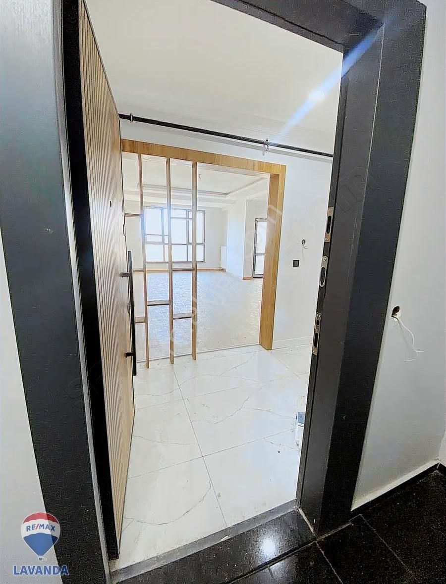 Remax Lavanda'dan Skyland Tower'da Satılık 3+1 Daire - Görsel 10