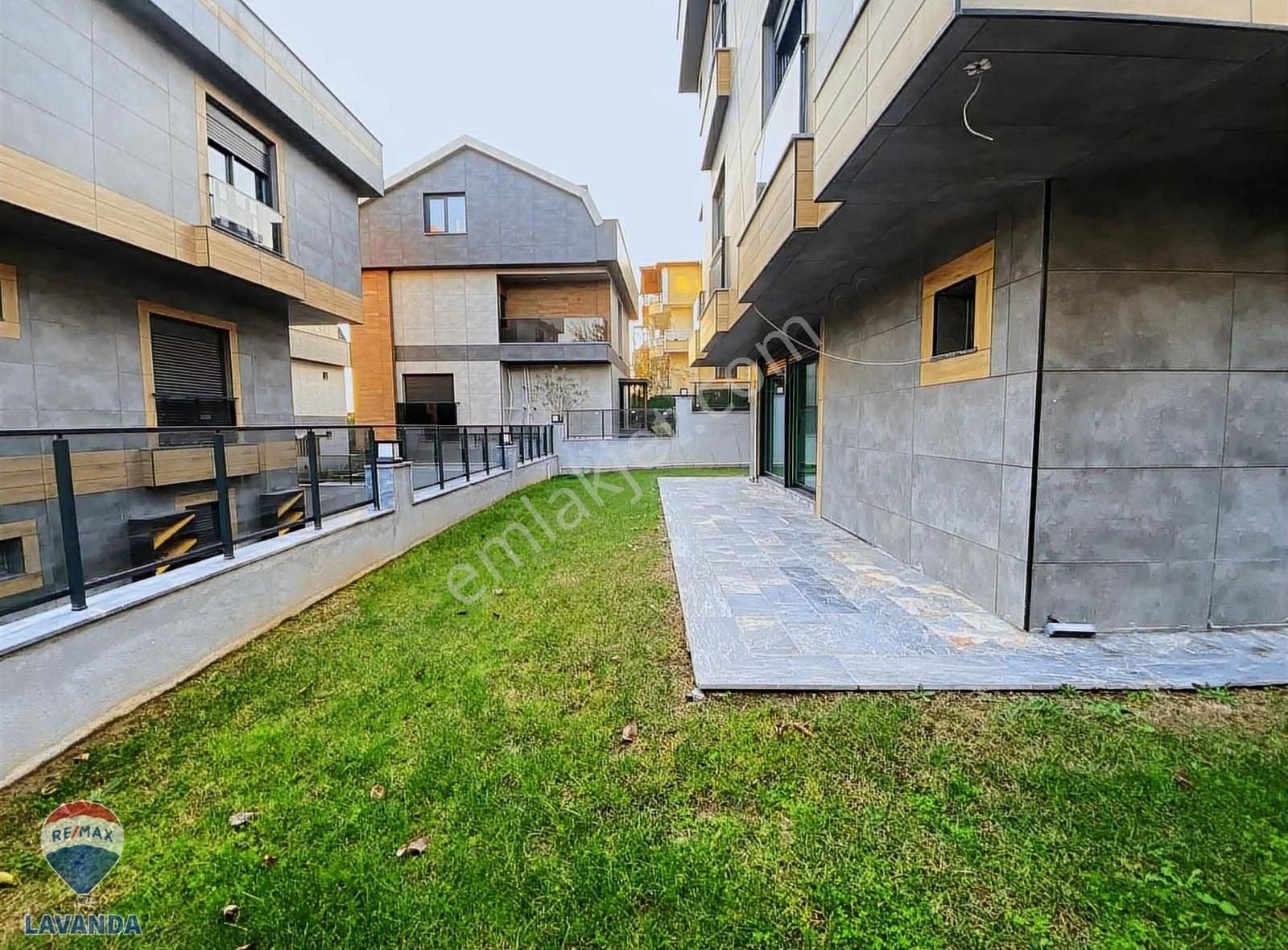 Remax Lavanda'dan Gülpinarda Site İçinde Kiralık Lüks 5+2 Villa - Görsel 4