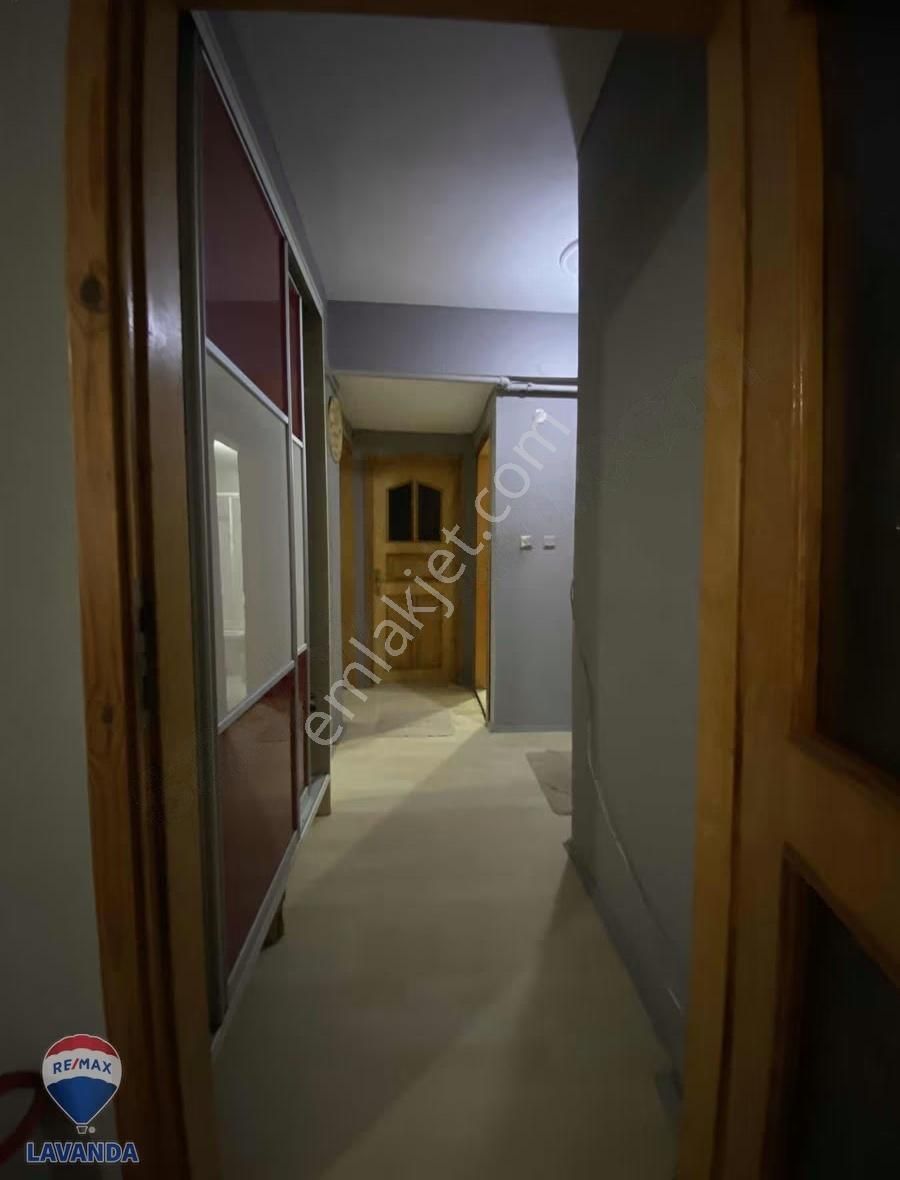 Re/max Lavanda'dan Muhittin Mahallesinde Satılık 2+1 Daire - Görsel 3