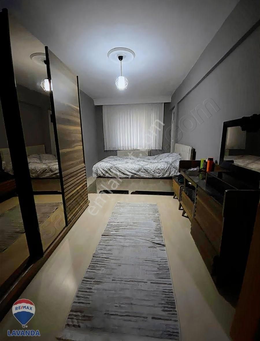 Re/max Lavanda'dan Muhittin Mahallesinde Satılık 2+1 Daire - Görsel 4