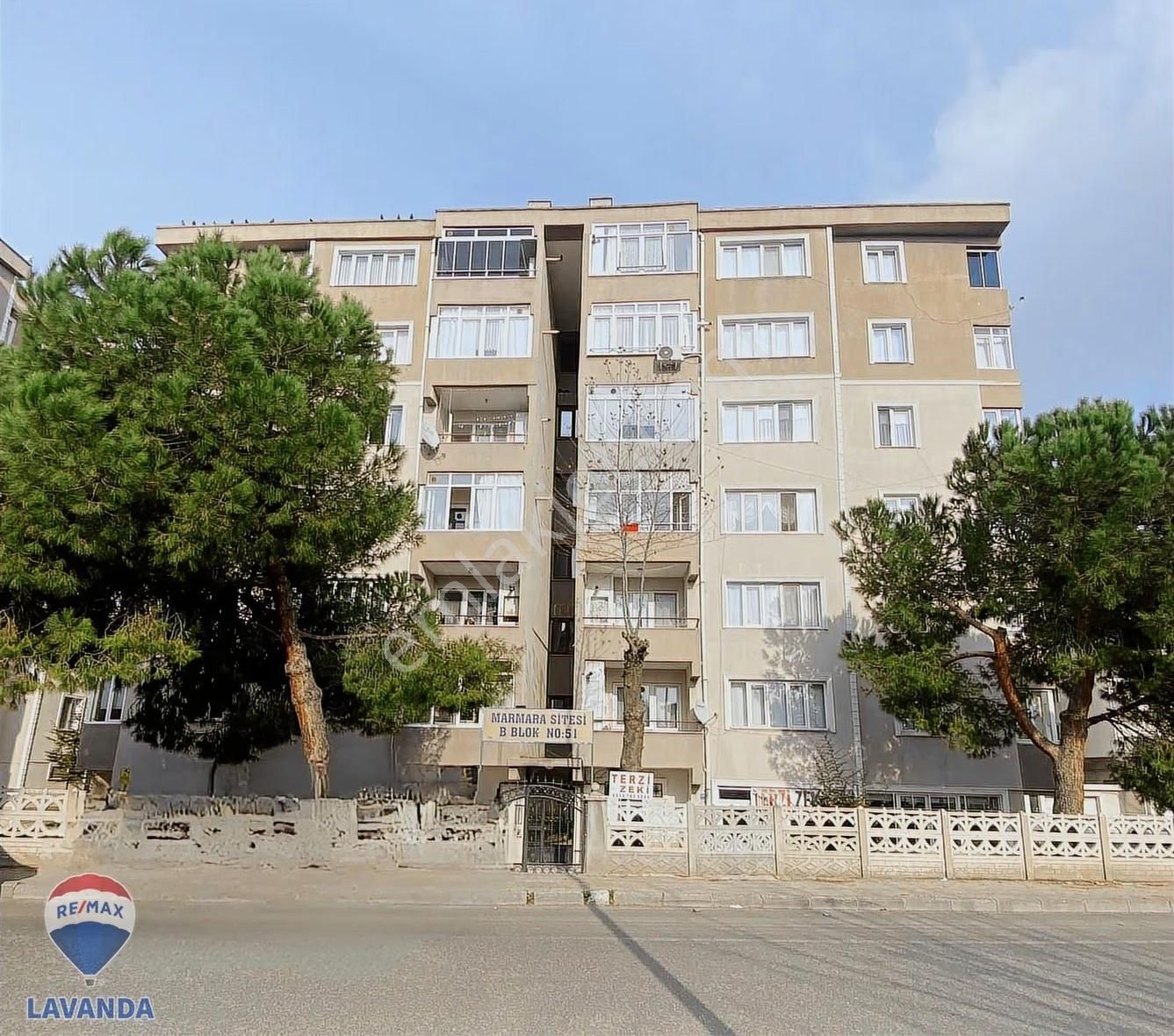 Remax Lavanda'dan Alipaşa Mahallesinde Ferah 3+1 Satılık Daire