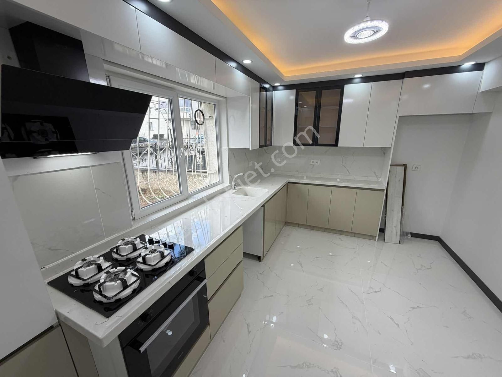 Eviva'dan Piyade Mah. Merkezi Konumda Full Yapılı Satılık 3+1 - Görsel 18