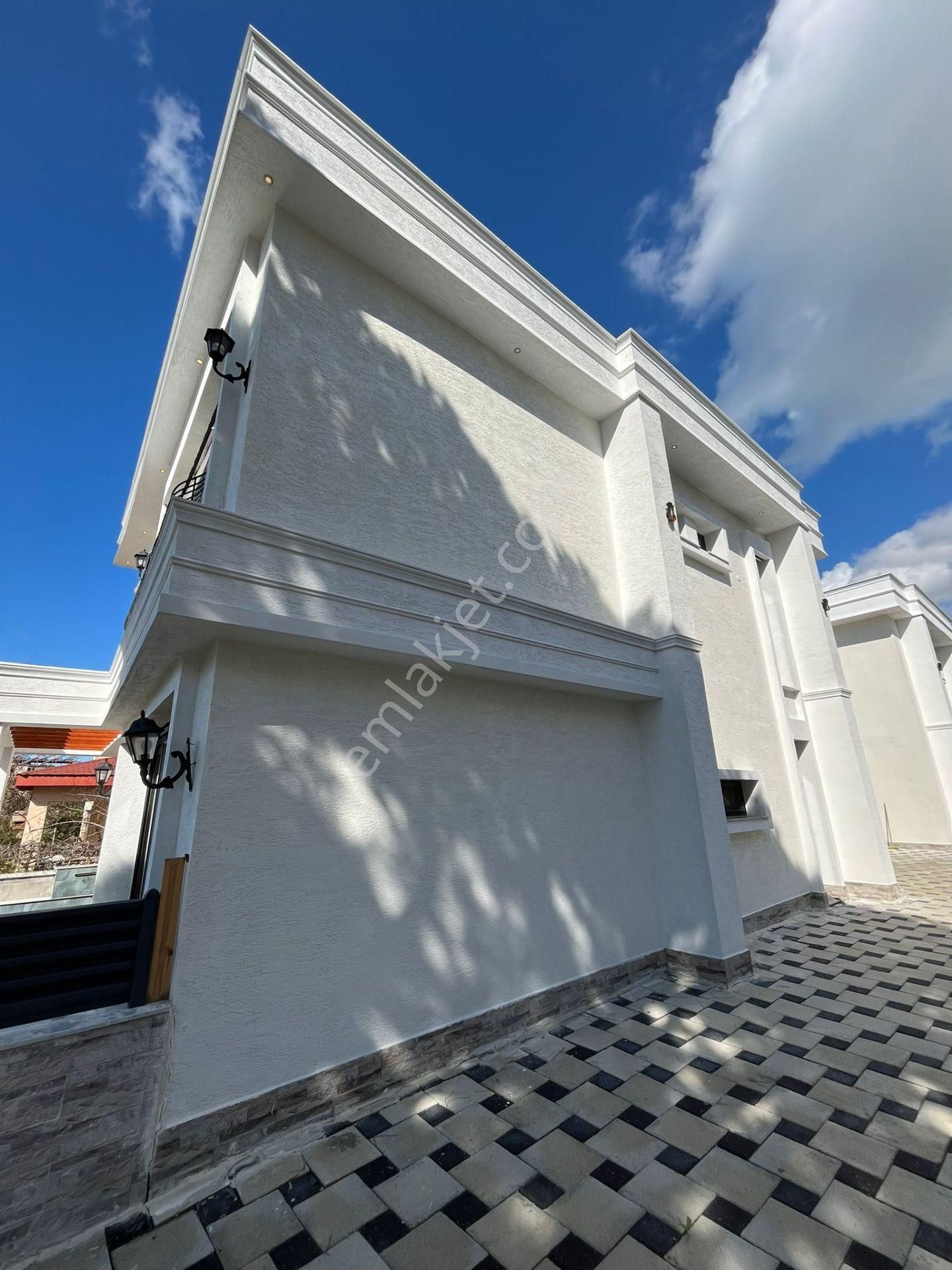 Kuşadası Yılancıburnunda Denize 500metre 4+1 Özel Havuzlu Akıllı Ev Sistemi Satılık Villa - Görsel 25