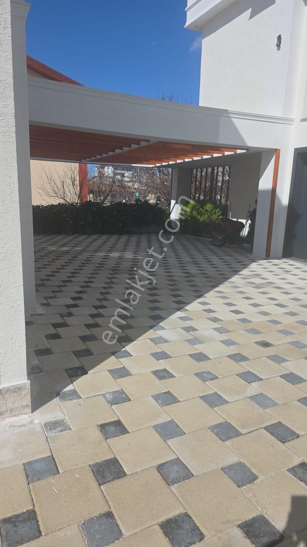 Kuşadası Yılancıburnunda Denize 500metre 4+1 Özel Havuzlu Akıllı Ev Sistemi Satılık Villa - Görsel 28