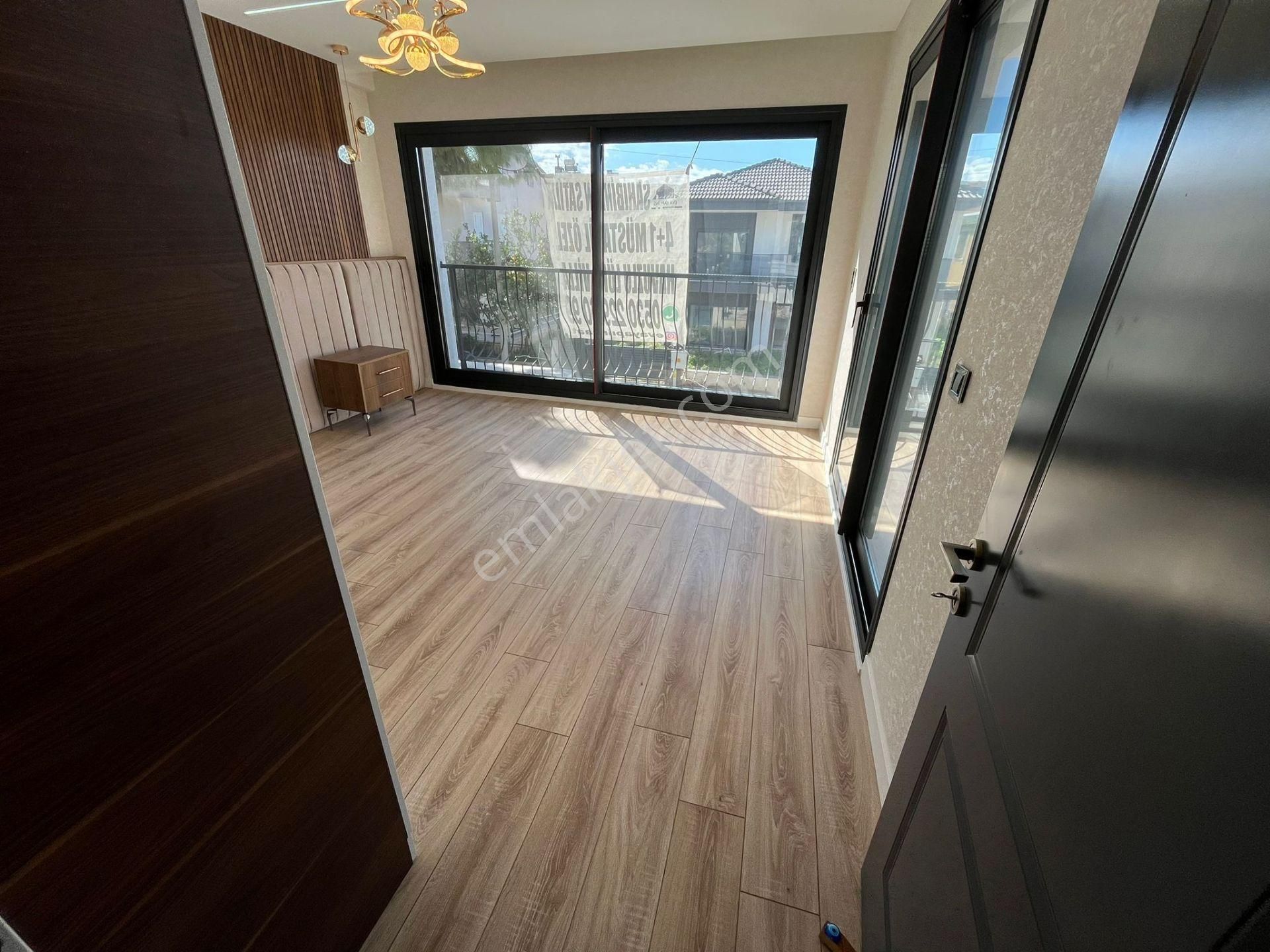 Kuşadası Yılancıburnunda Denize 500metre 4+1 Özel Havuzlu Akıllı Ev Sistemi Satılık Villa