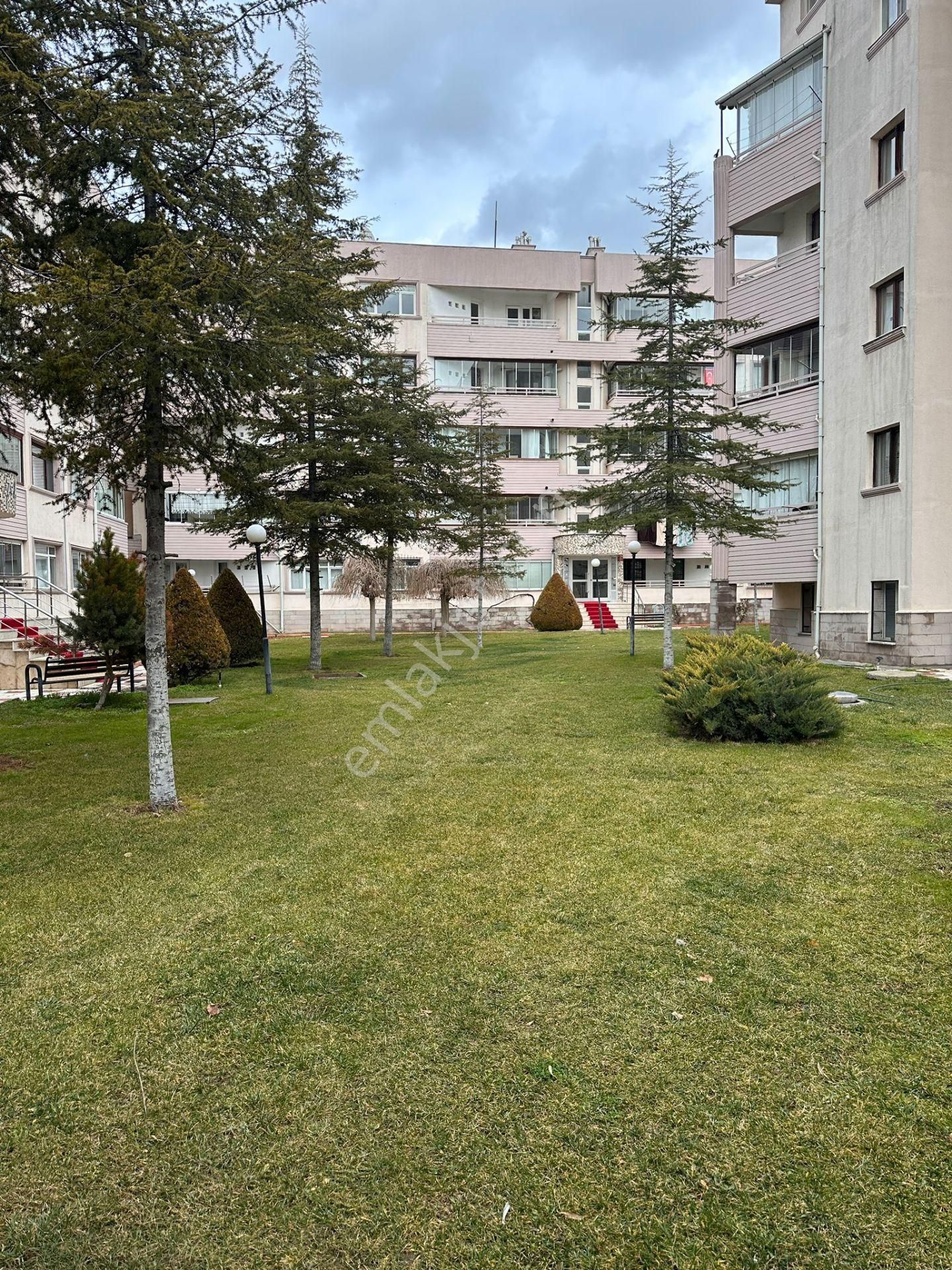 Etimesgut Güzelkent Mh.de 3+1 Satılık Daire - Görsel 15