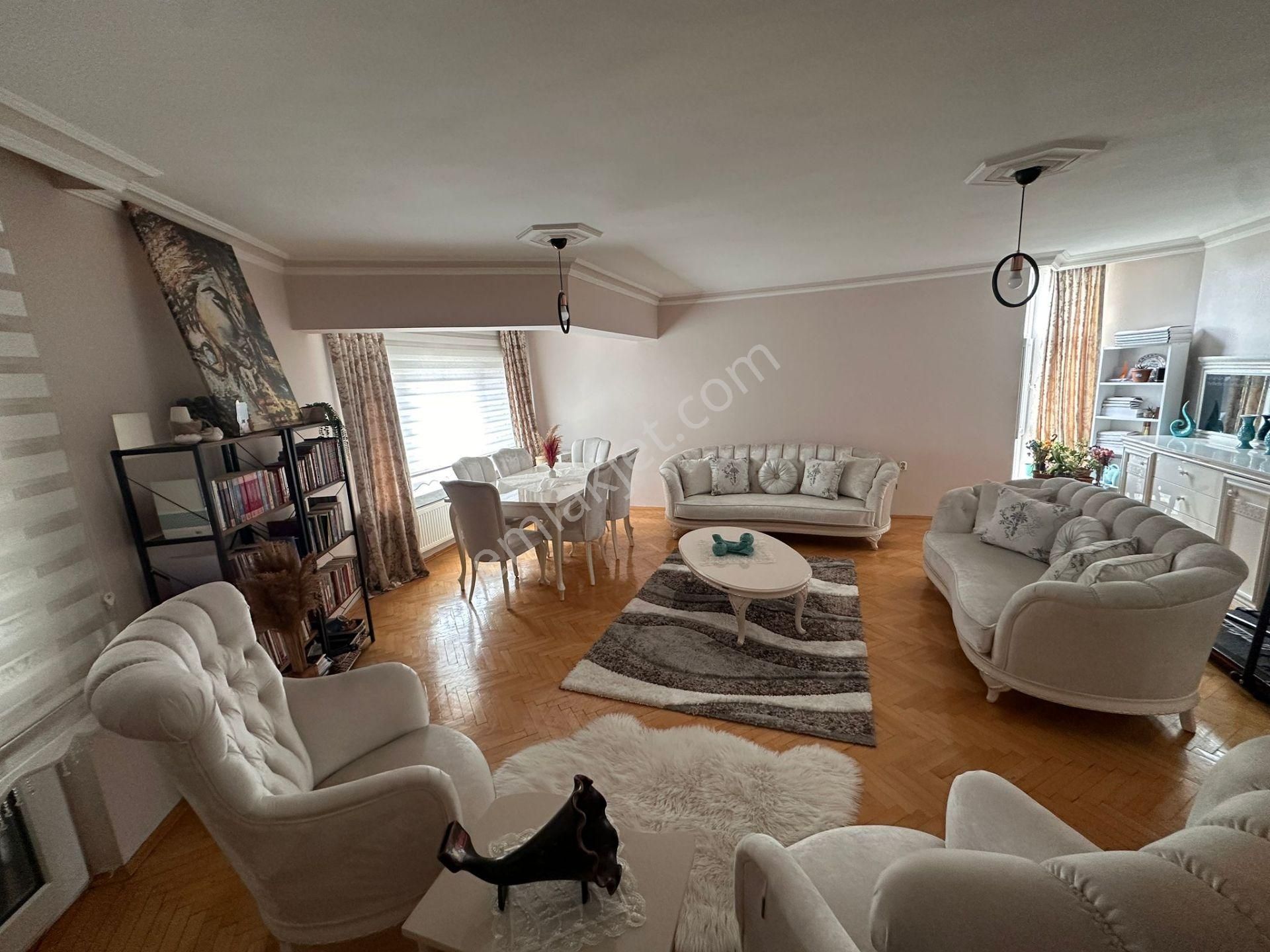 Etimesgut Güzelkent Mh.de 3+1 Satılık Daire - Görsel 3