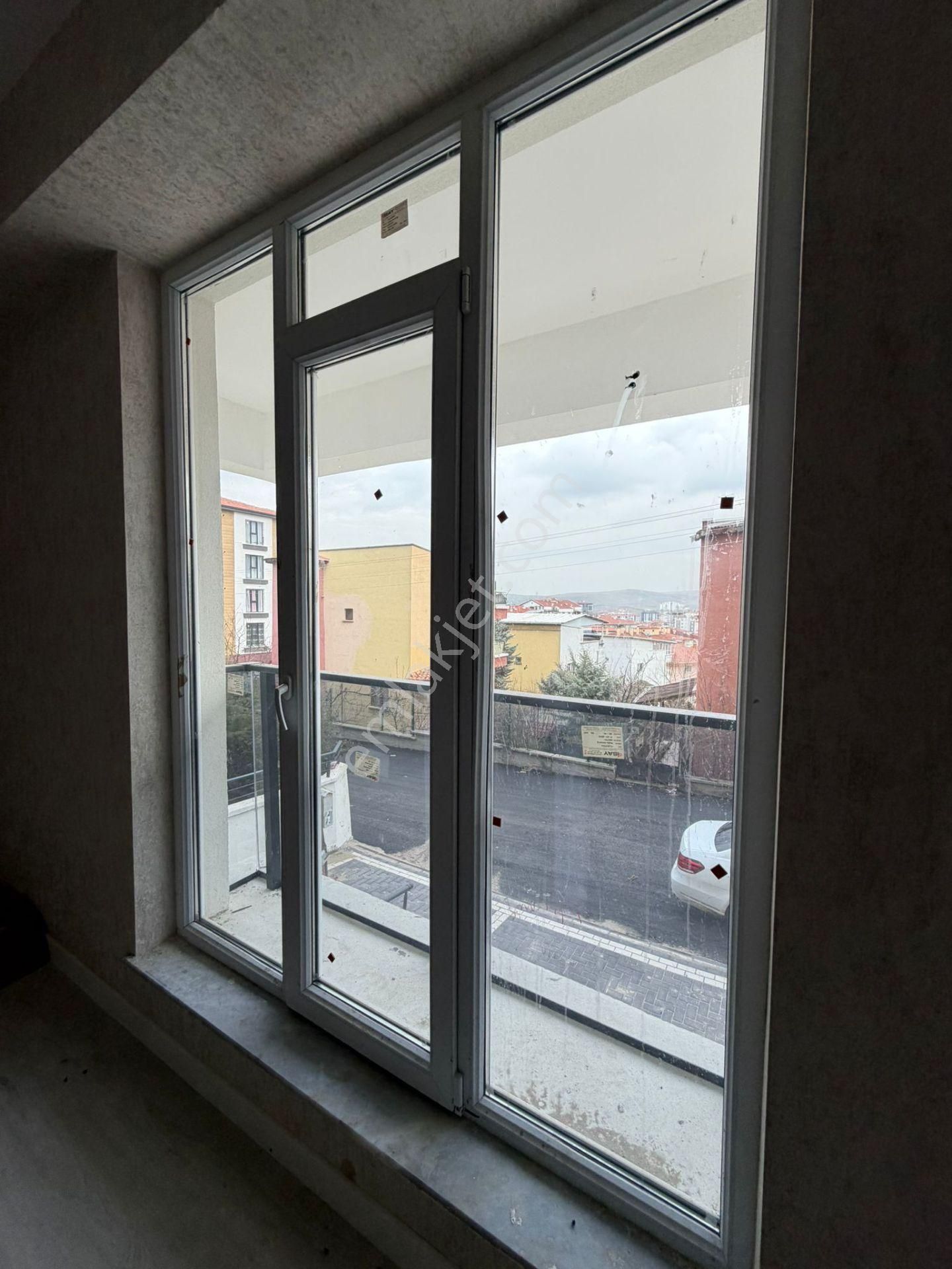 Gökçe Emlak'tan Bağımsız Mutfaklı Sıfır 1+1 Daire - Görsel 9