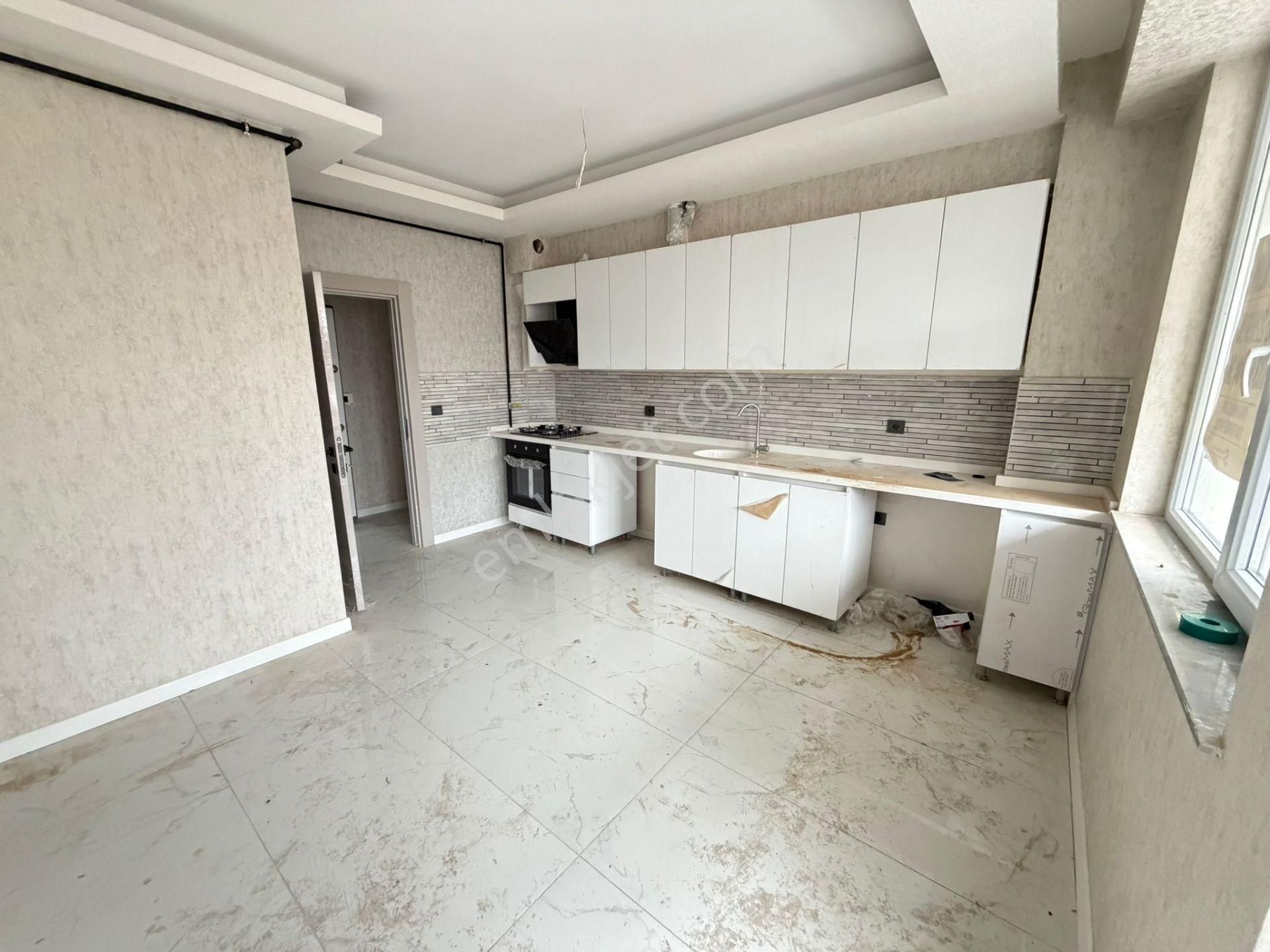 Gökçe Emlak'tan Bağımsız Mutfaklı Sıfır 1+1 Daire - Görsel 10