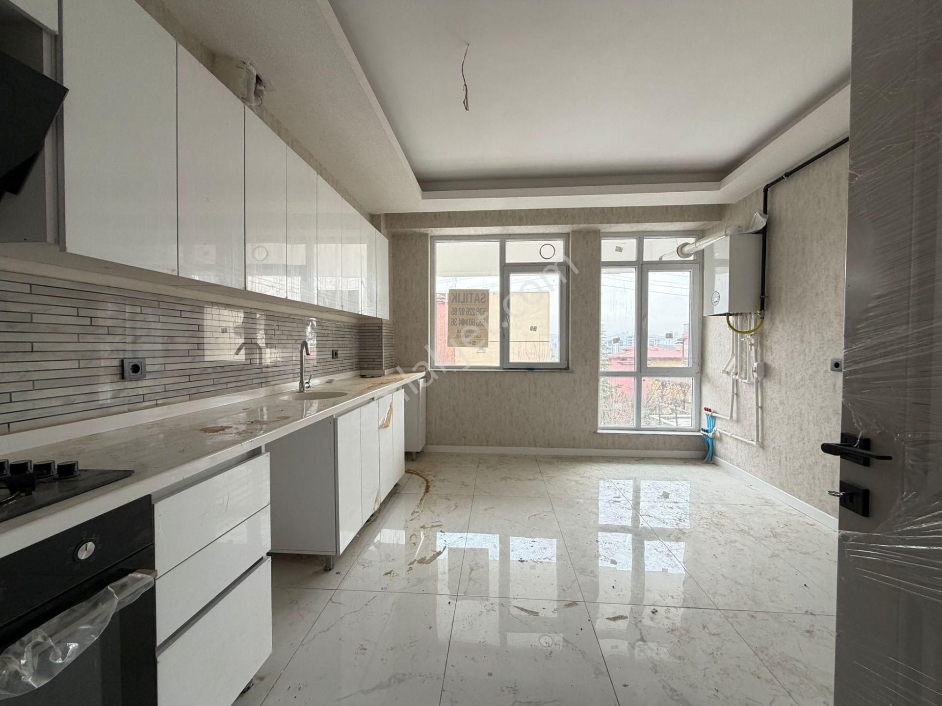 Gökçe Emlak'tan Bağımsız Mutfaklı Sıfır 1+1 Daire - Görsel 11