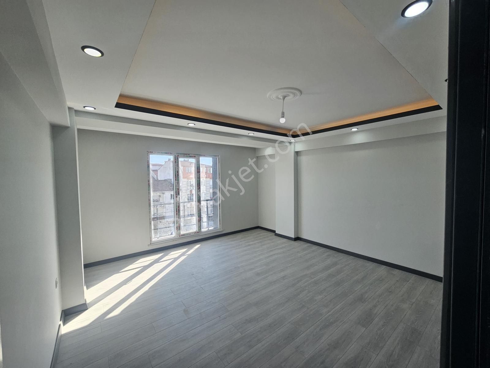 Kapaklı Mevlaana Mahallesi 2+1 Kullanışlı Daire - Görsel 6