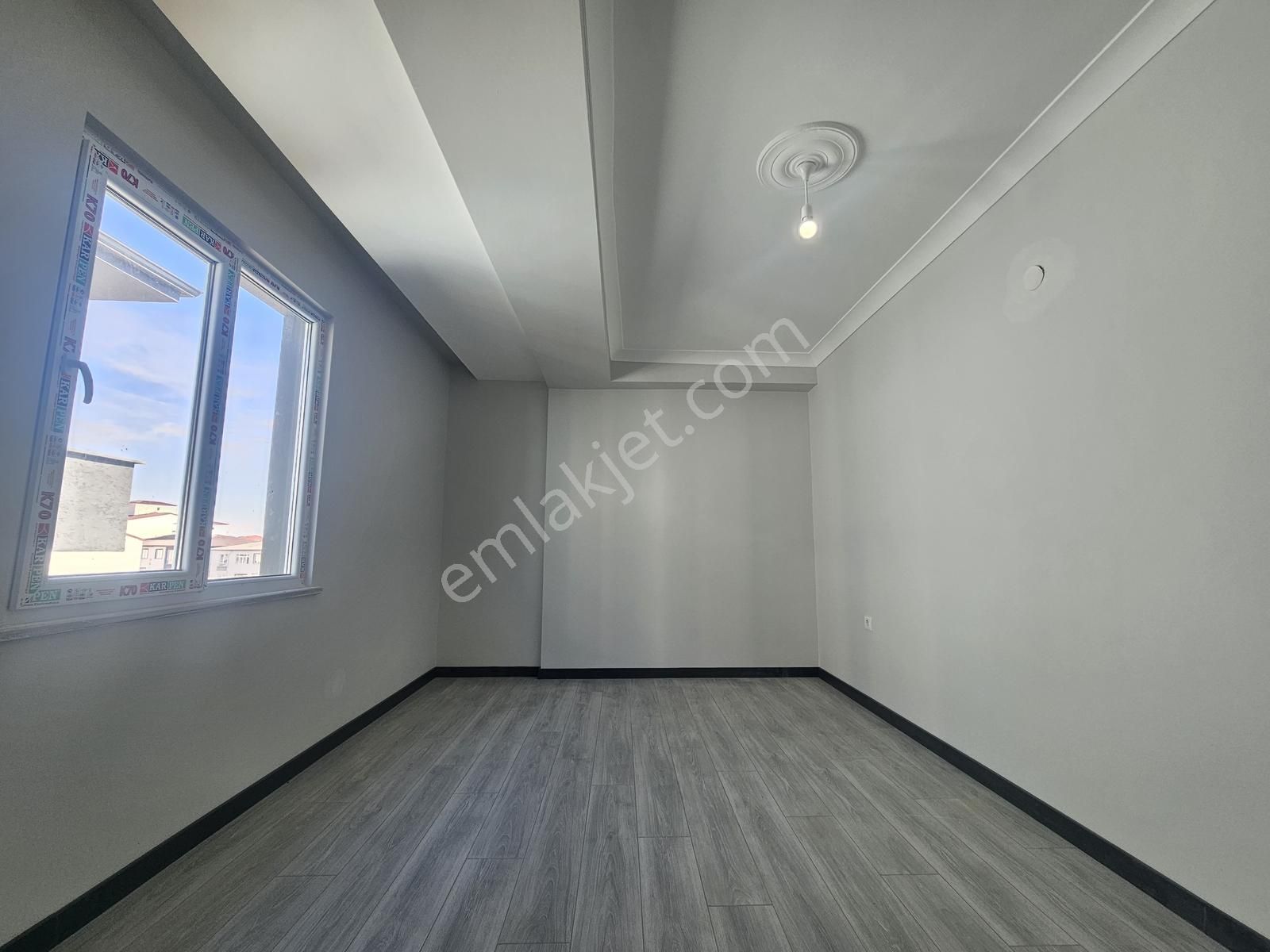 Kapaklı Mevlaana Mahallesi 2+1 Kullanışlı Daire - Görsel 12