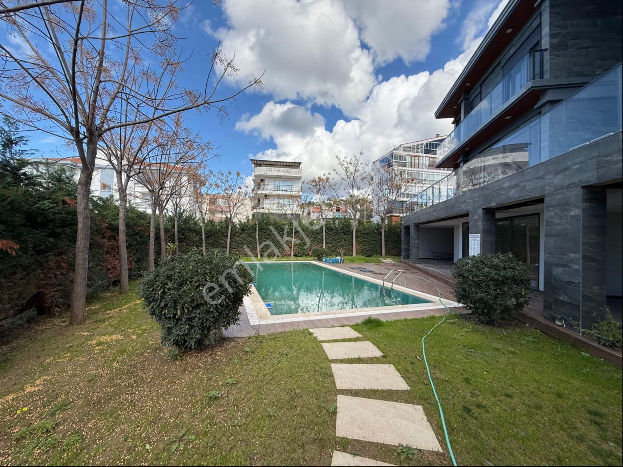 Marinada 5+1 Dublex Kapalı Otoparklı Giyinme Odalı Açık Yüzme Havzlu - Görsel 4