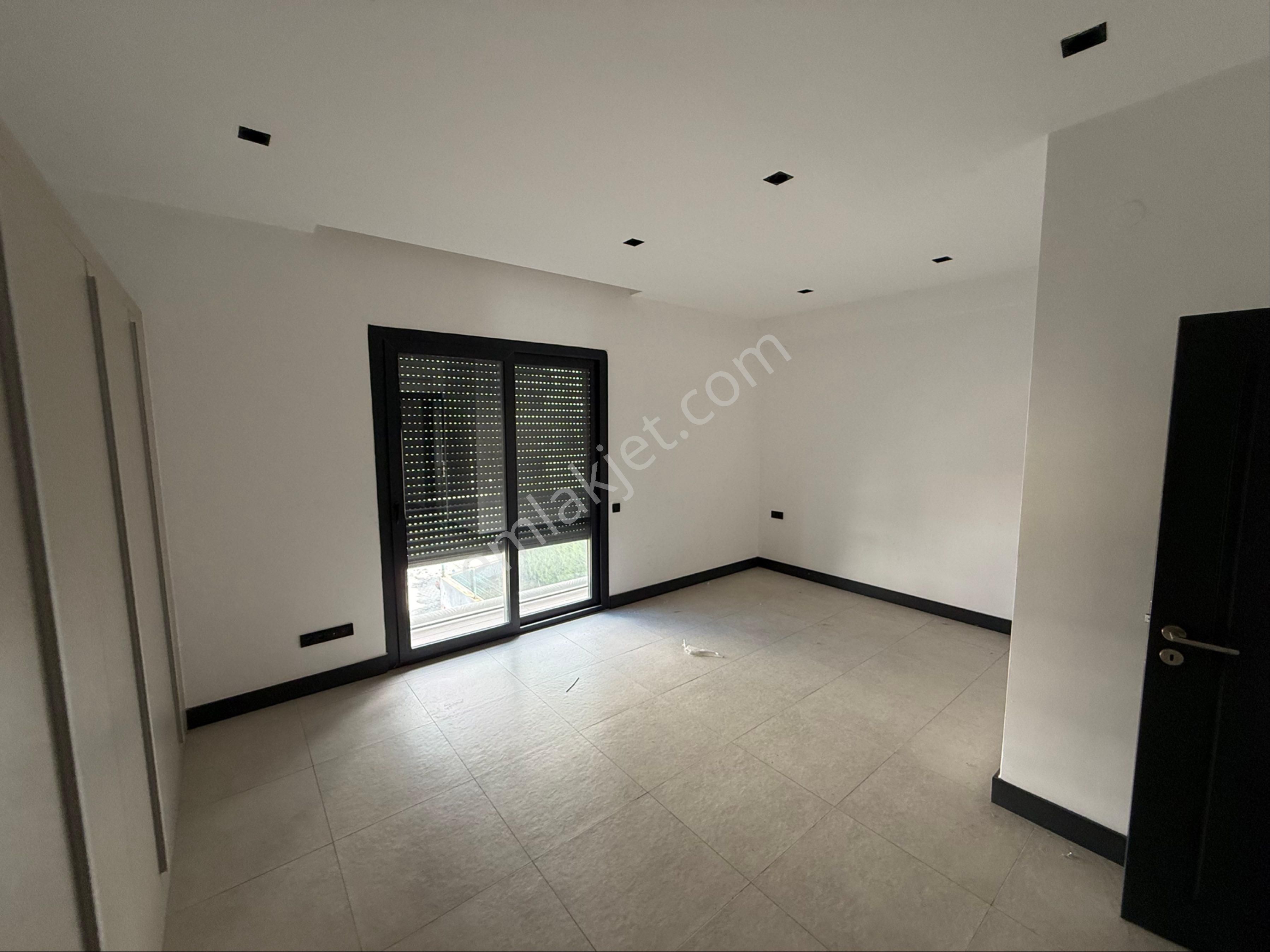 Marinada 5+1 Dublex Kapalı Otoparklı Giyinme Odalı Açık Yüzme Havzlu - Görsel 21